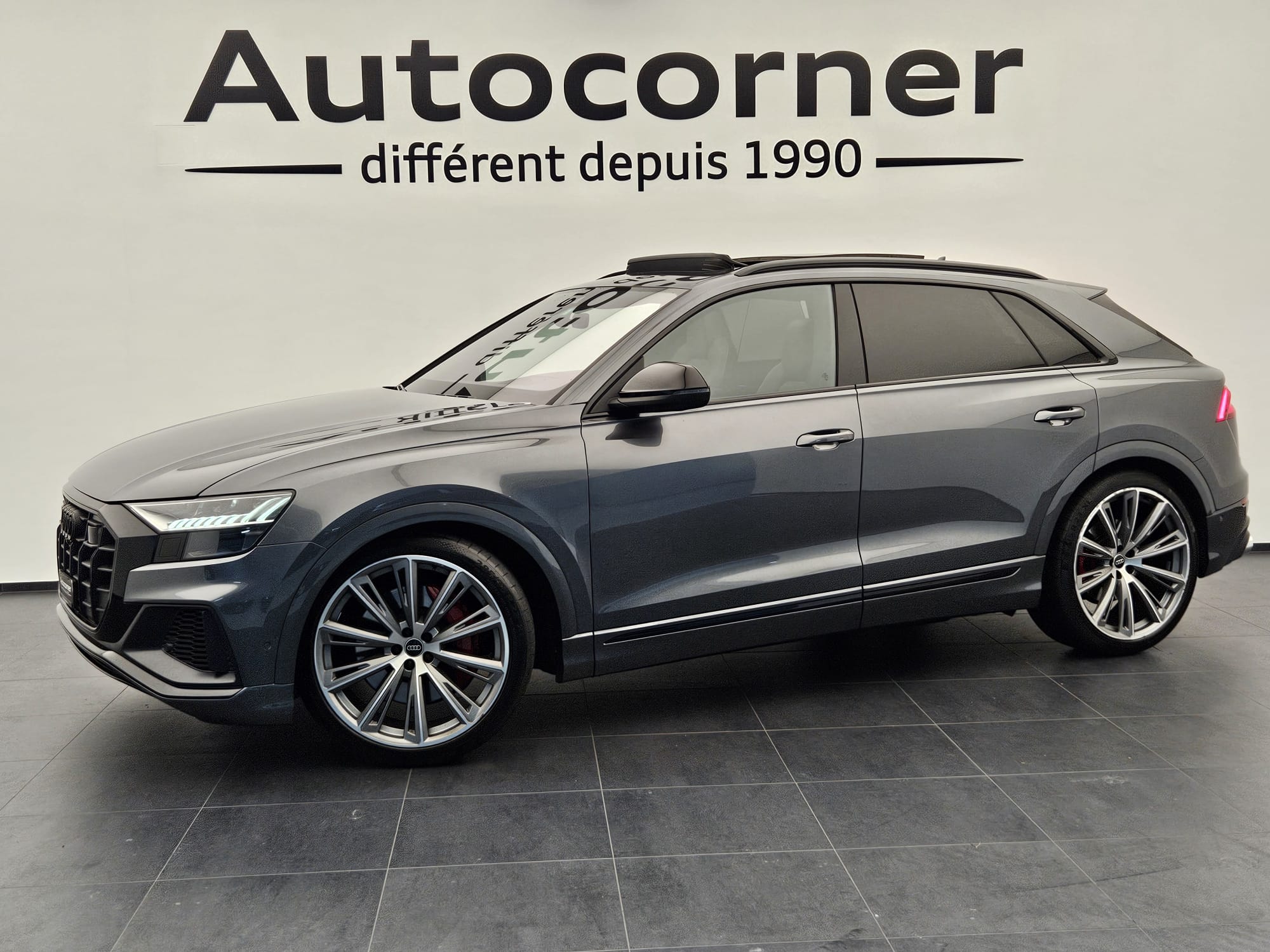 AUDI SQ8 TFSI quattro tiptronic