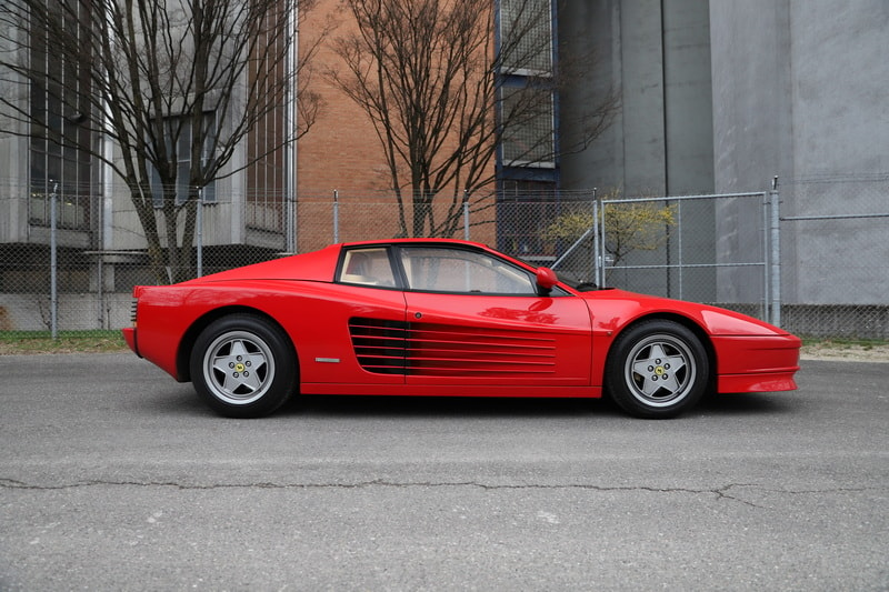 FERRARI Testarossa