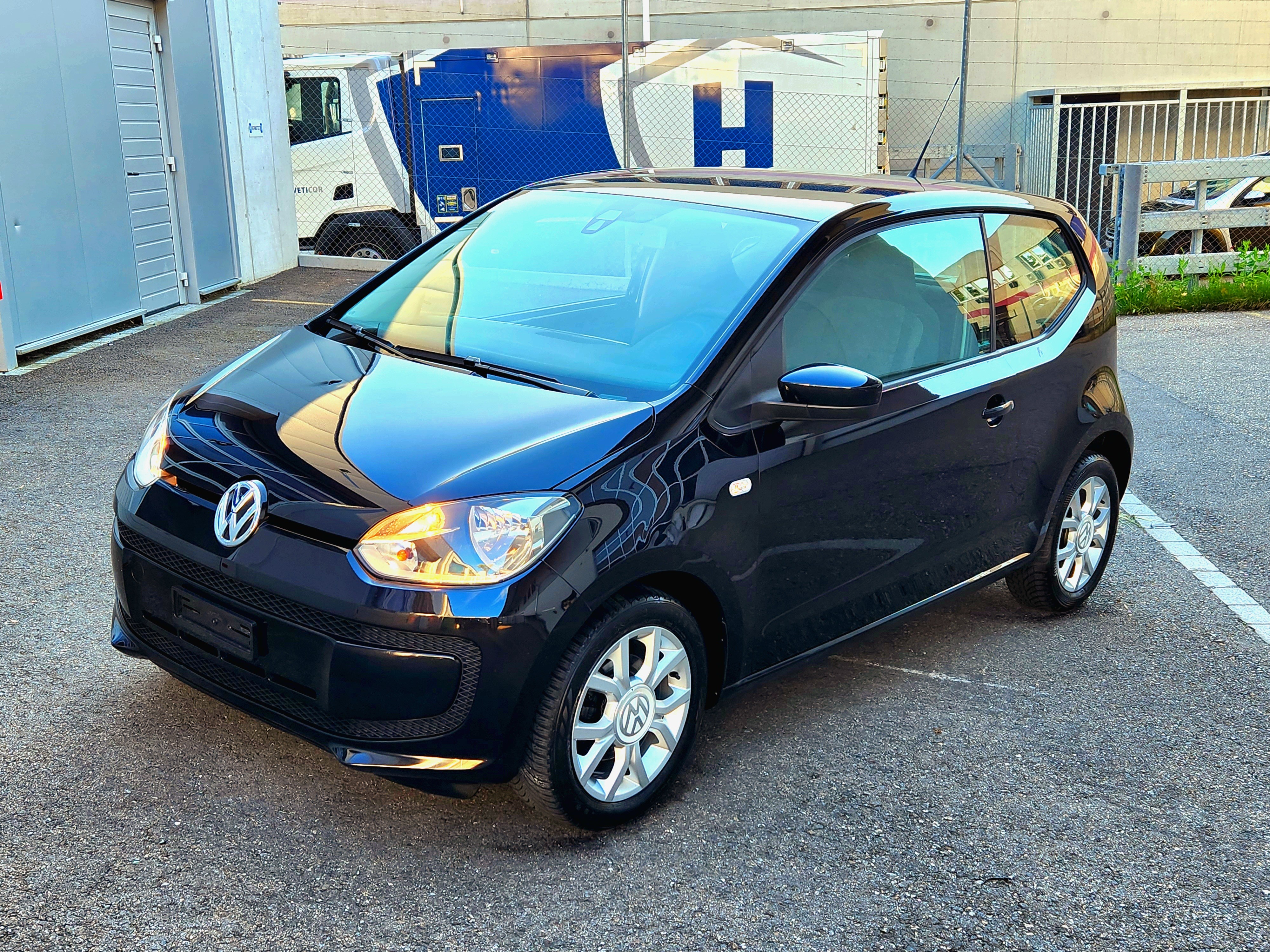 VW Up 1.0 black up