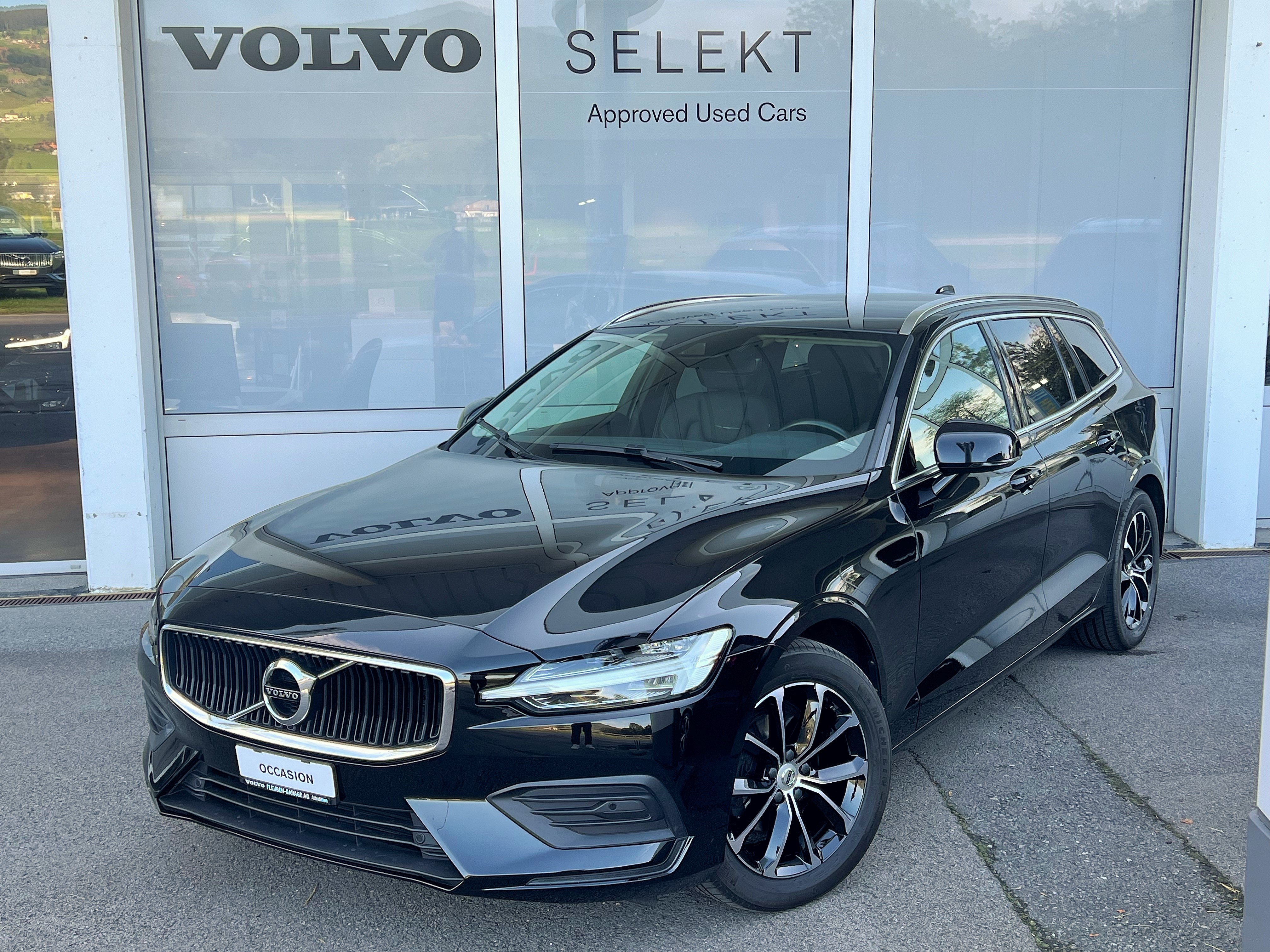 VOLVO V60 D4 AWD Momentum