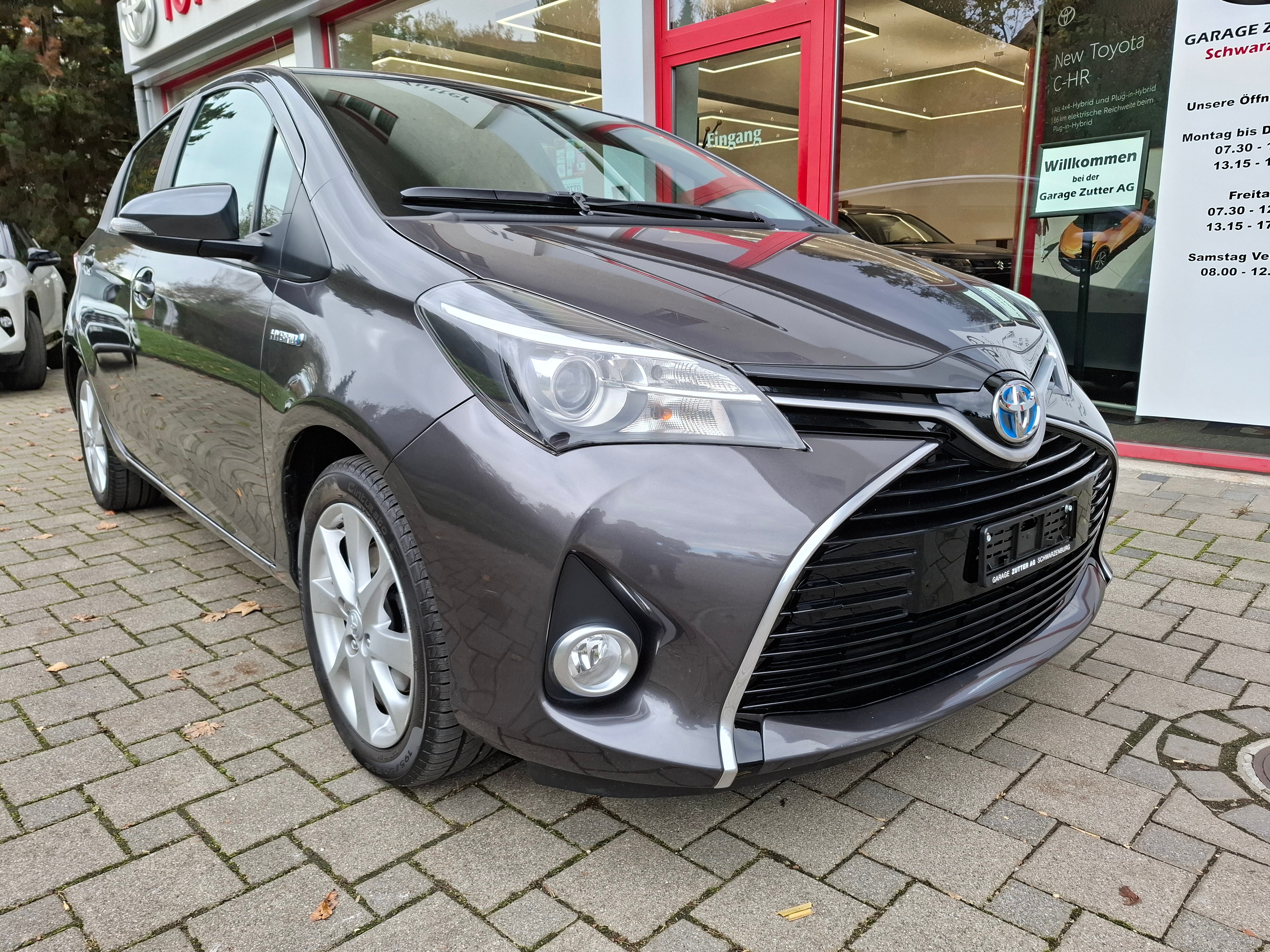 TOYOTA Yaris 1.5 VVT-i Hybrid Trend e-CVT