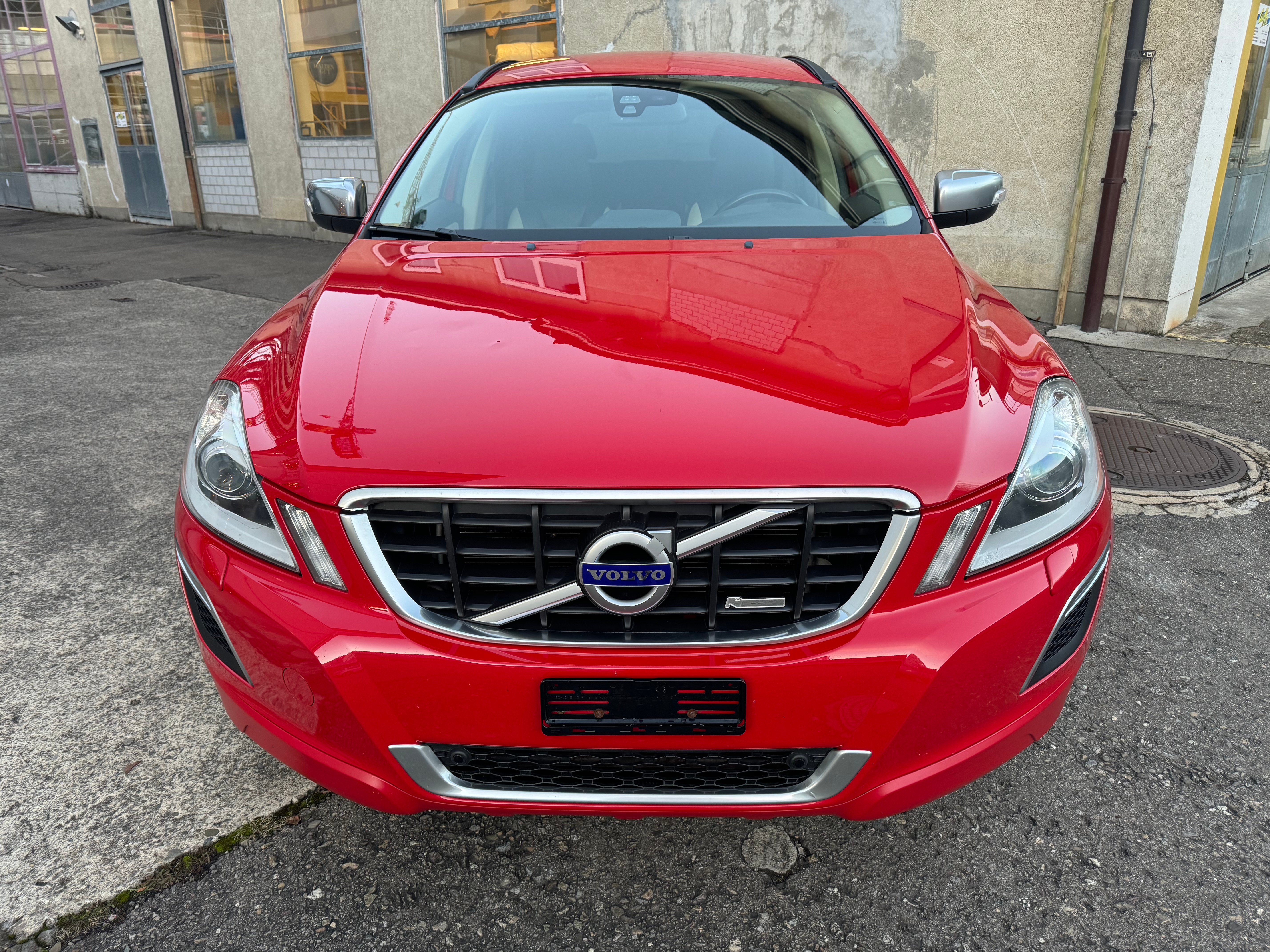 VOLVO XC60 D5 AWD R-Design Geartronic