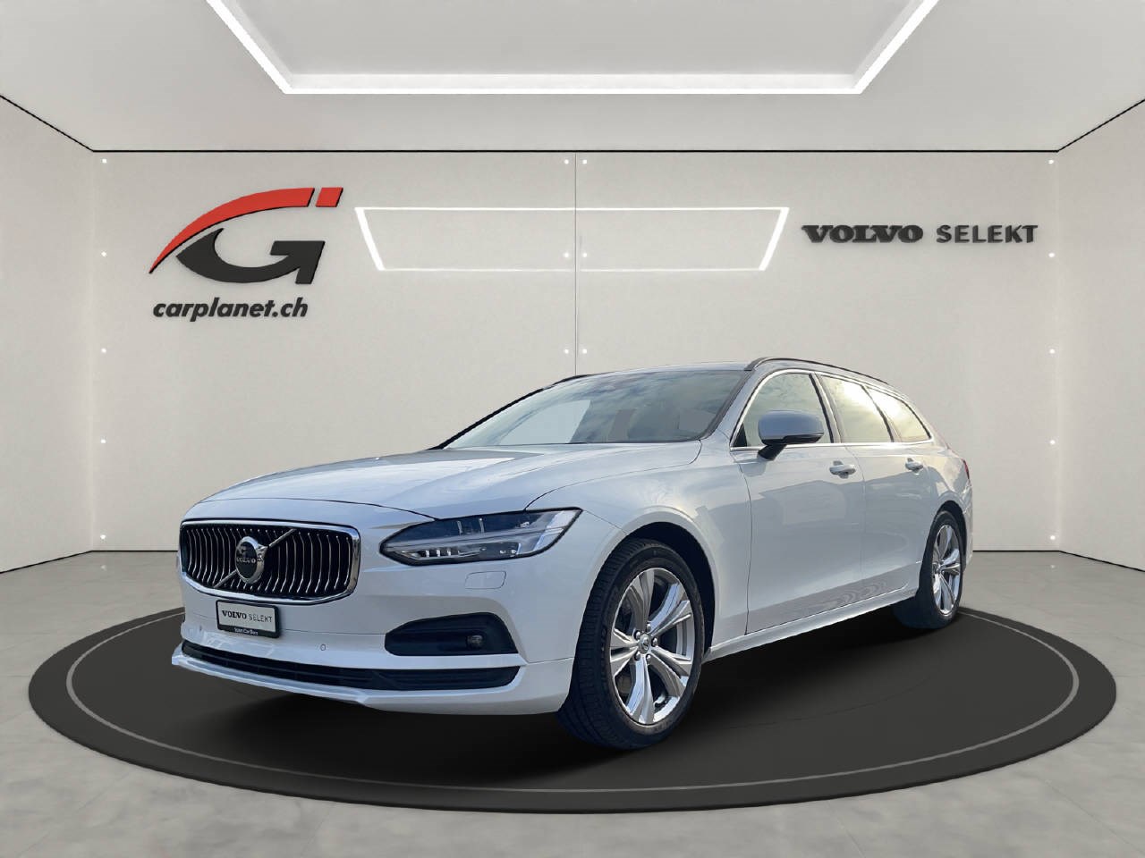 VOLVO V90 2.0 B4 Momentum