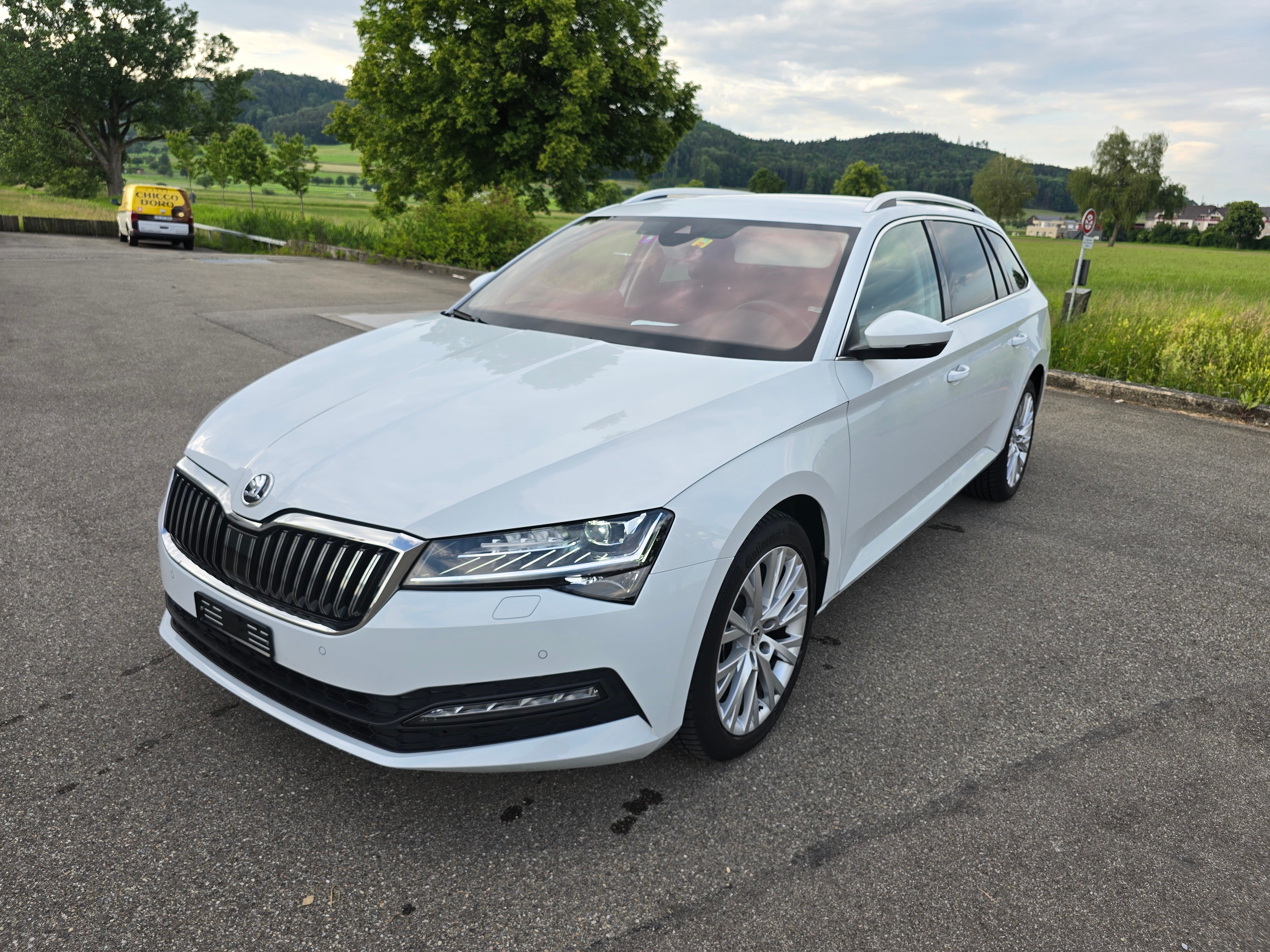 SKODA Superb Combi 2.0 TDi Ambition DSG