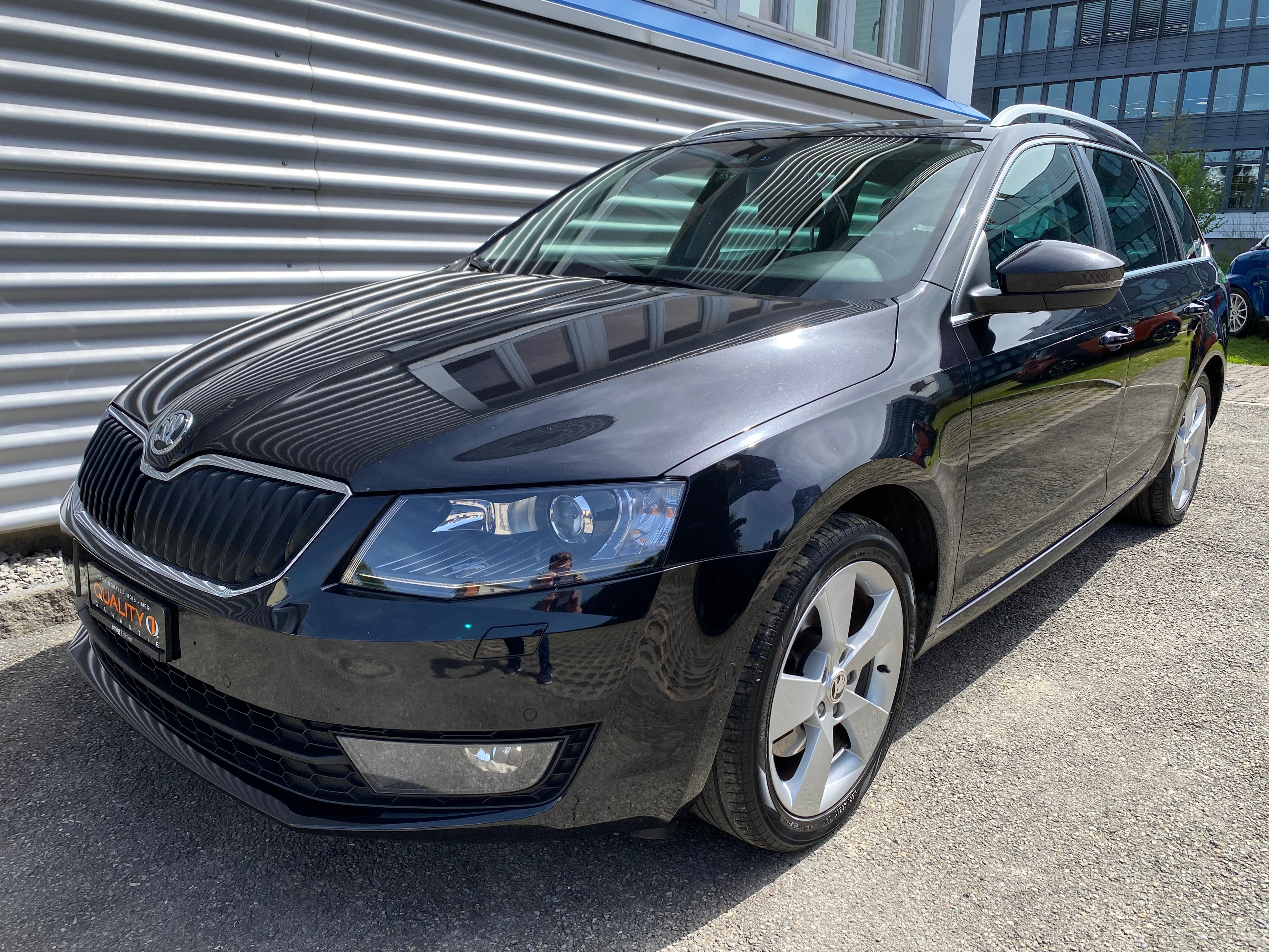 SKODA Octavia Combi 1.8 TSI Elegance DSG