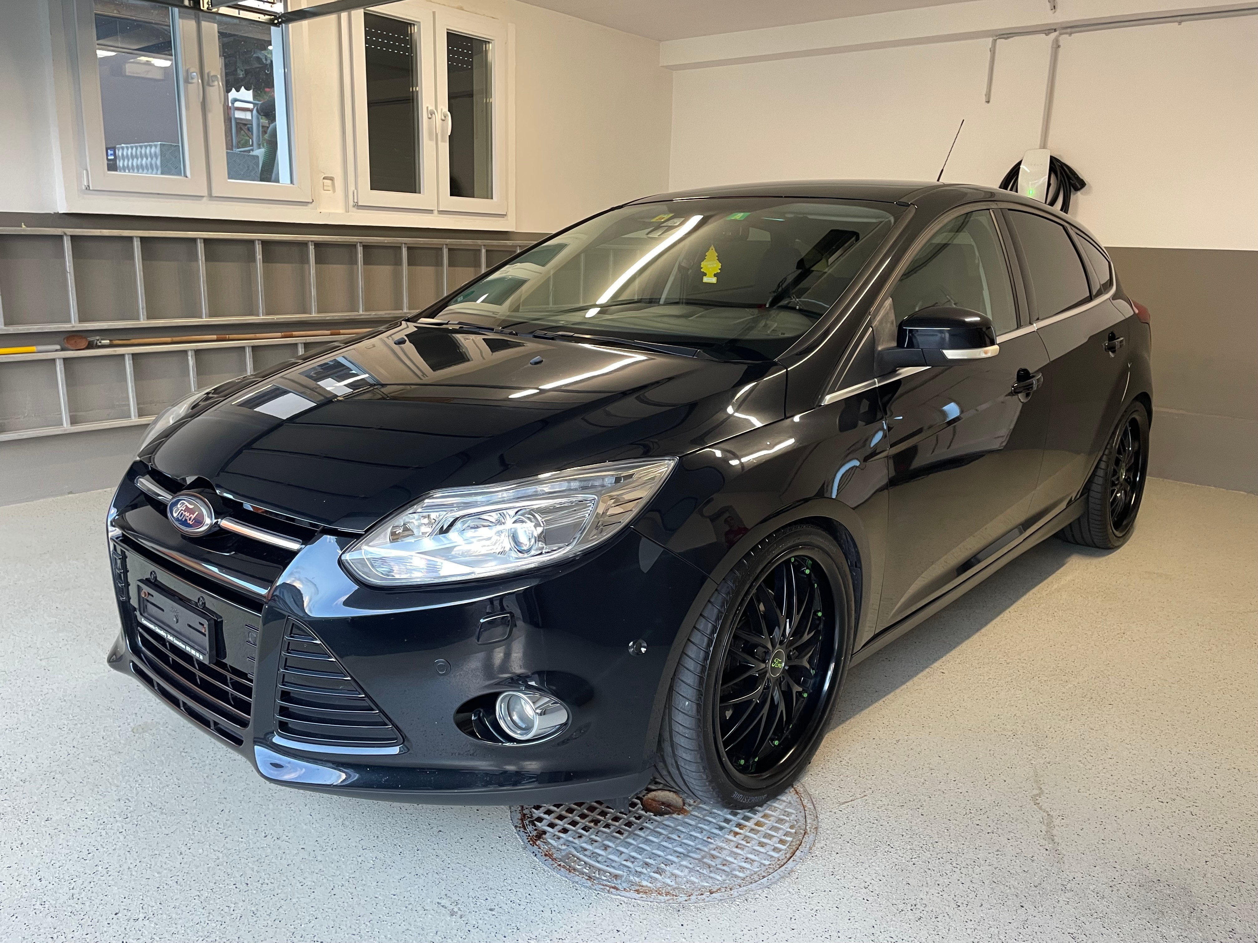 FORD Focus 1.6 SCTi Titanium