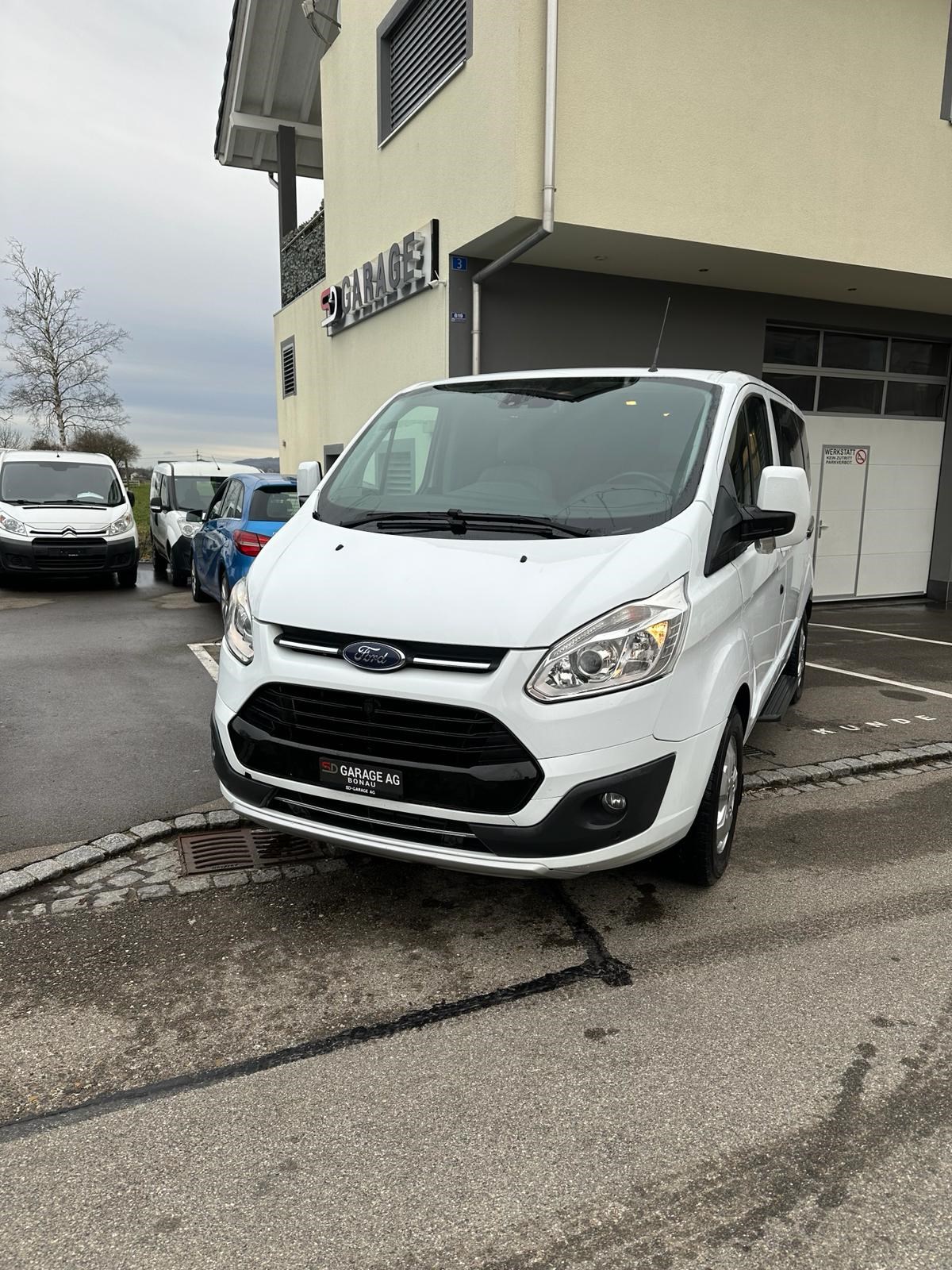 FORD Tourneo Custom 310 L1H1 Titanium