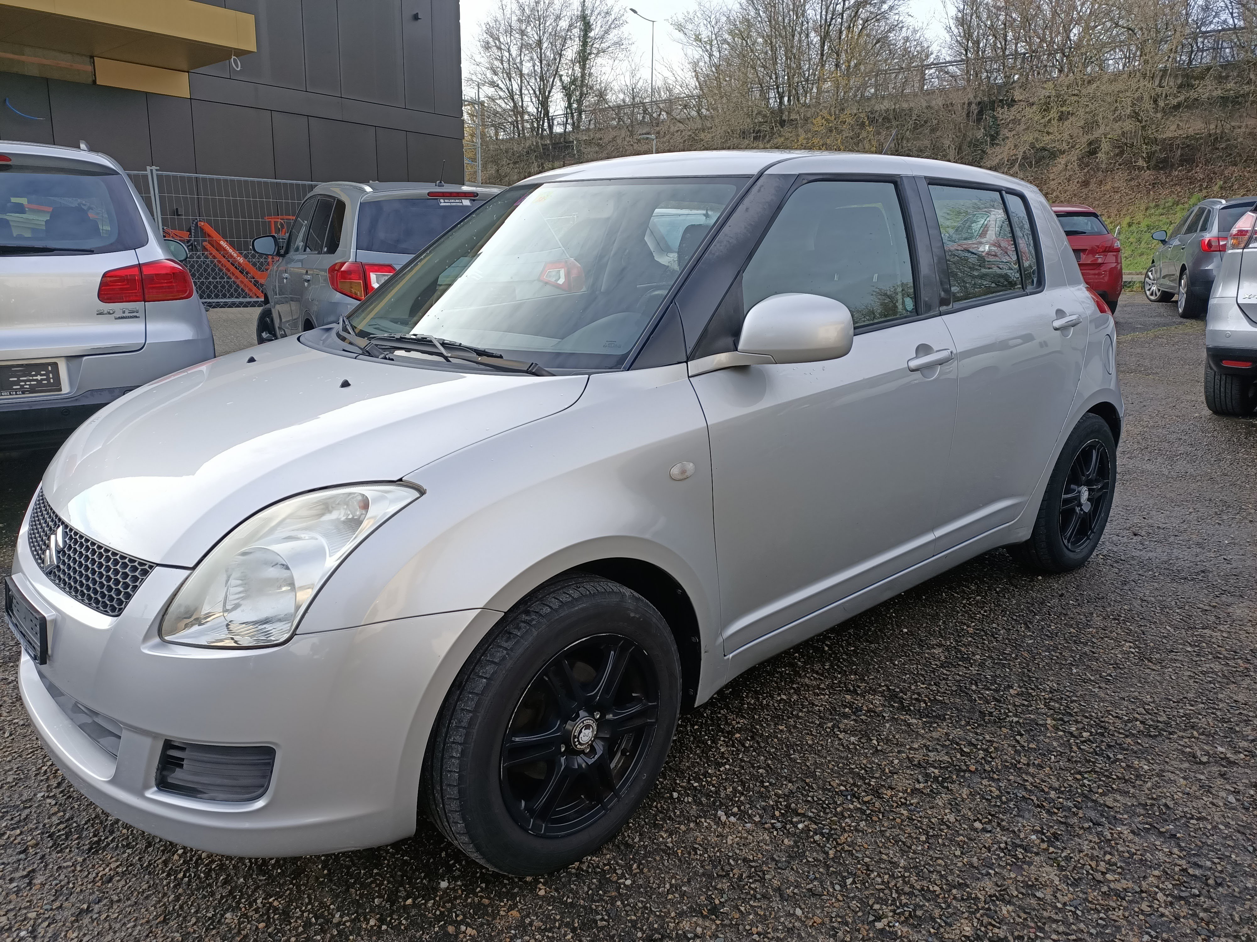 SUZUKI Swift 1.3i 16V GL Top