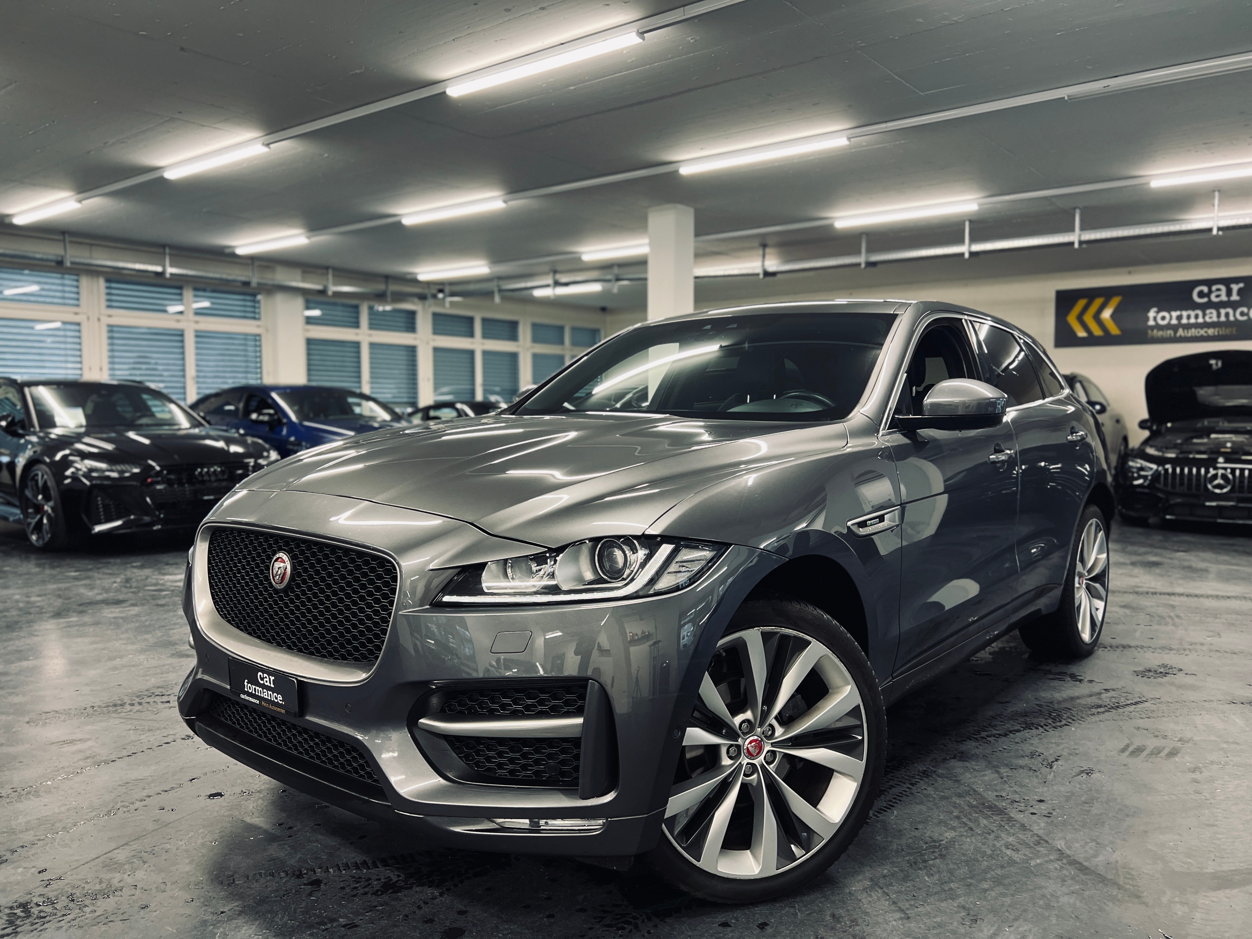 JAGUAR F-Pace 2.0 D 180 *R-Sport* AWD