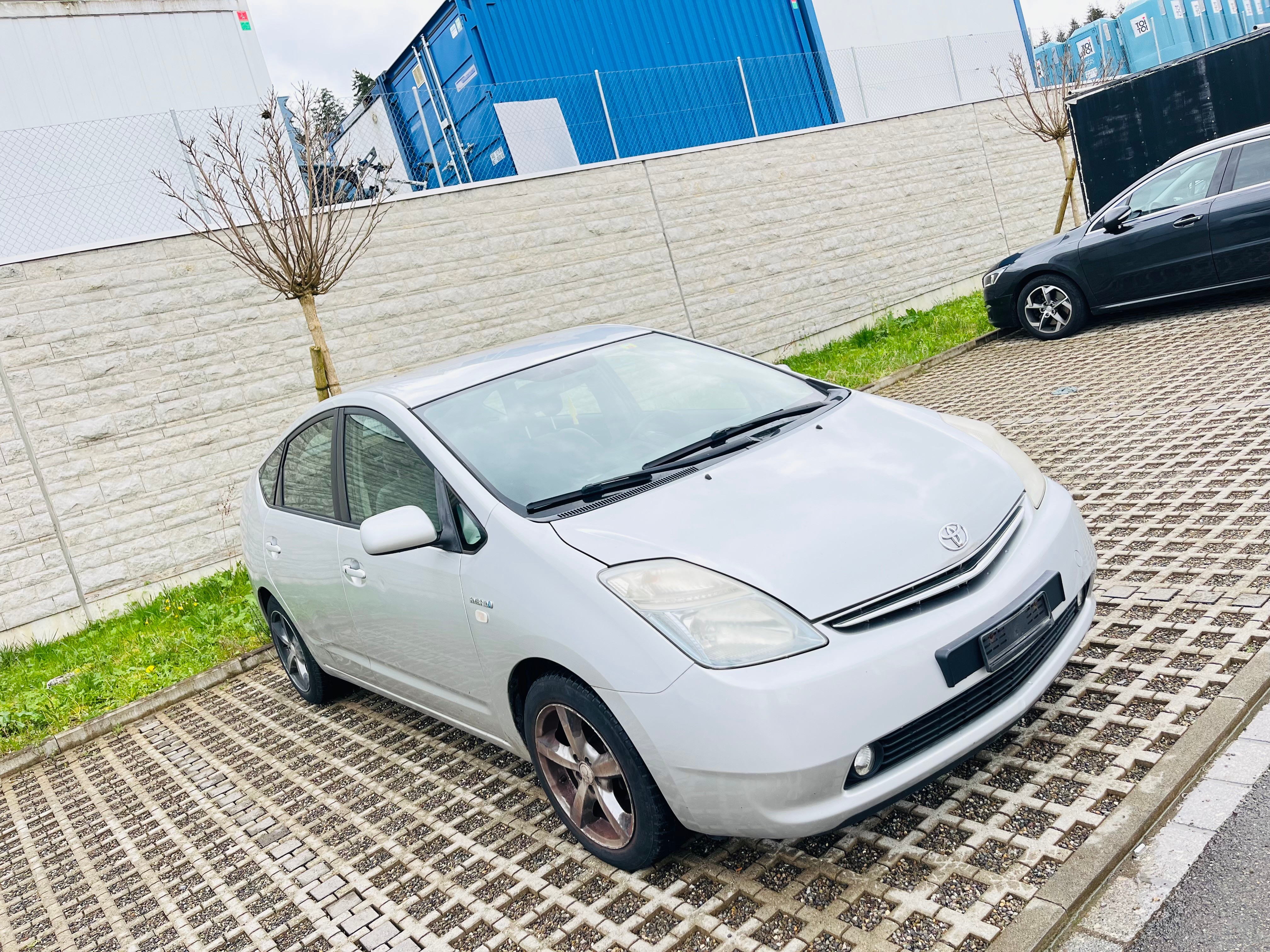 TOYOTA Prius 1.5 16V Hybrid