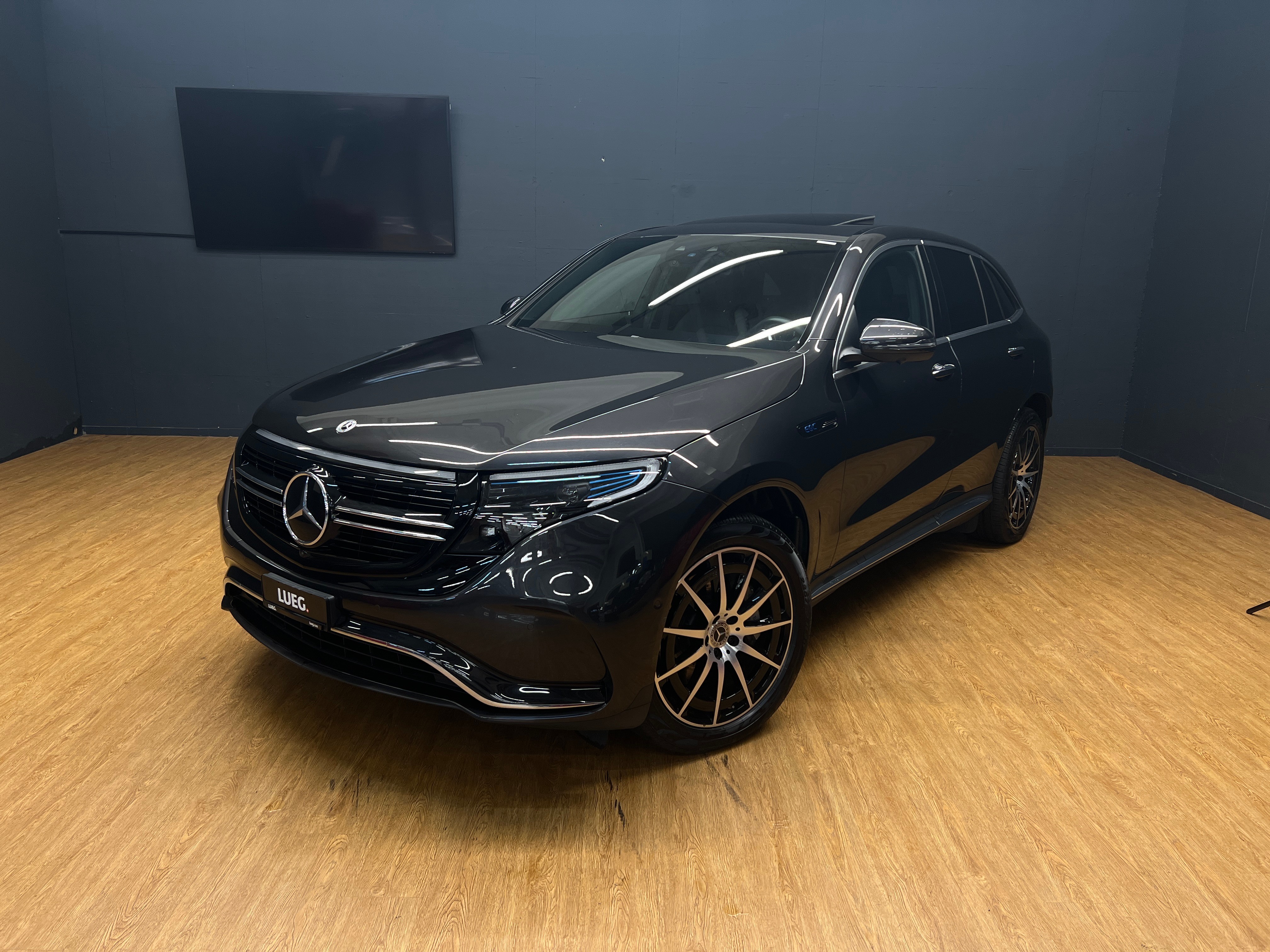 MERCEDES-BENZ EQC 400 4M - AMG