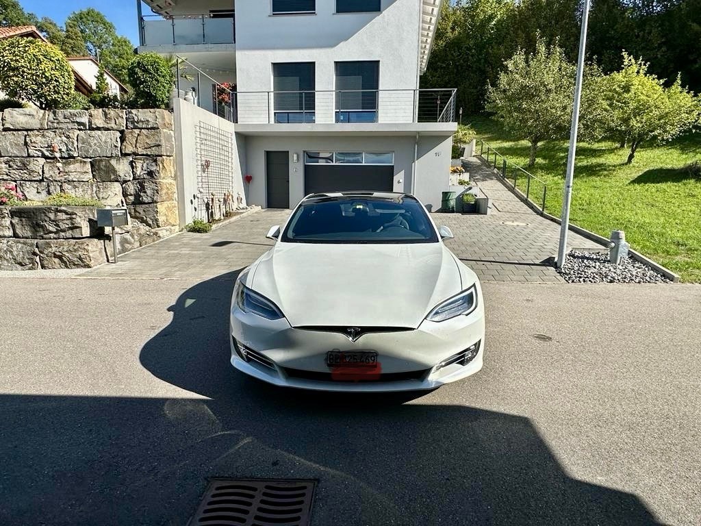 TESLA Model S Maximale-Reichweite 4x4