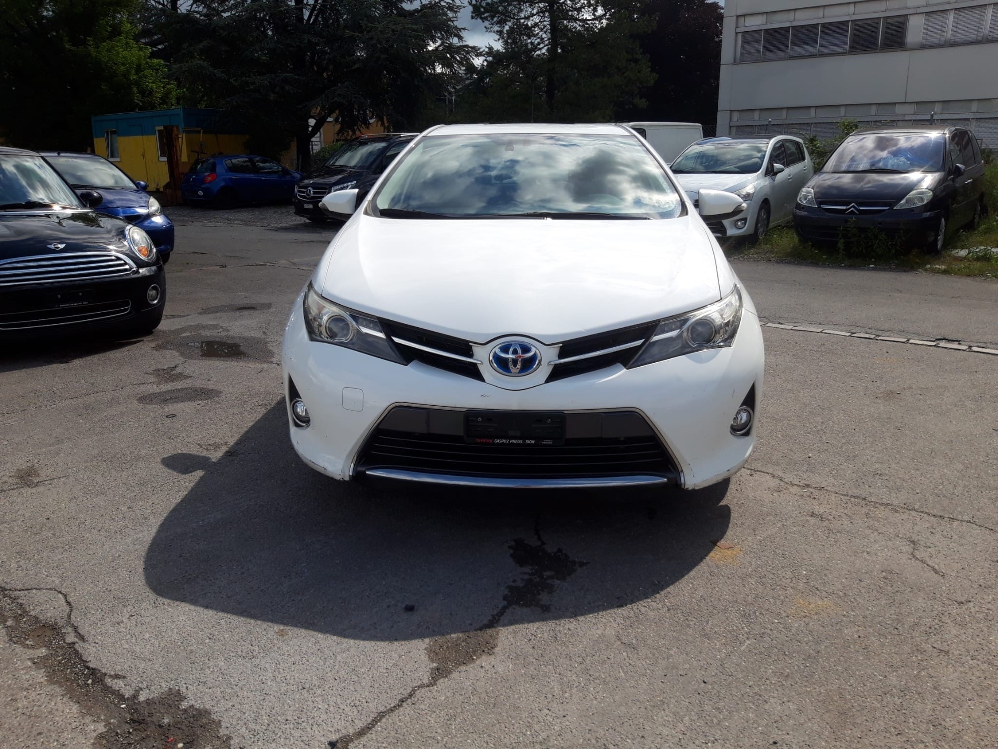 TOYOTA Auris 1.8 16V HSD Linea Trend