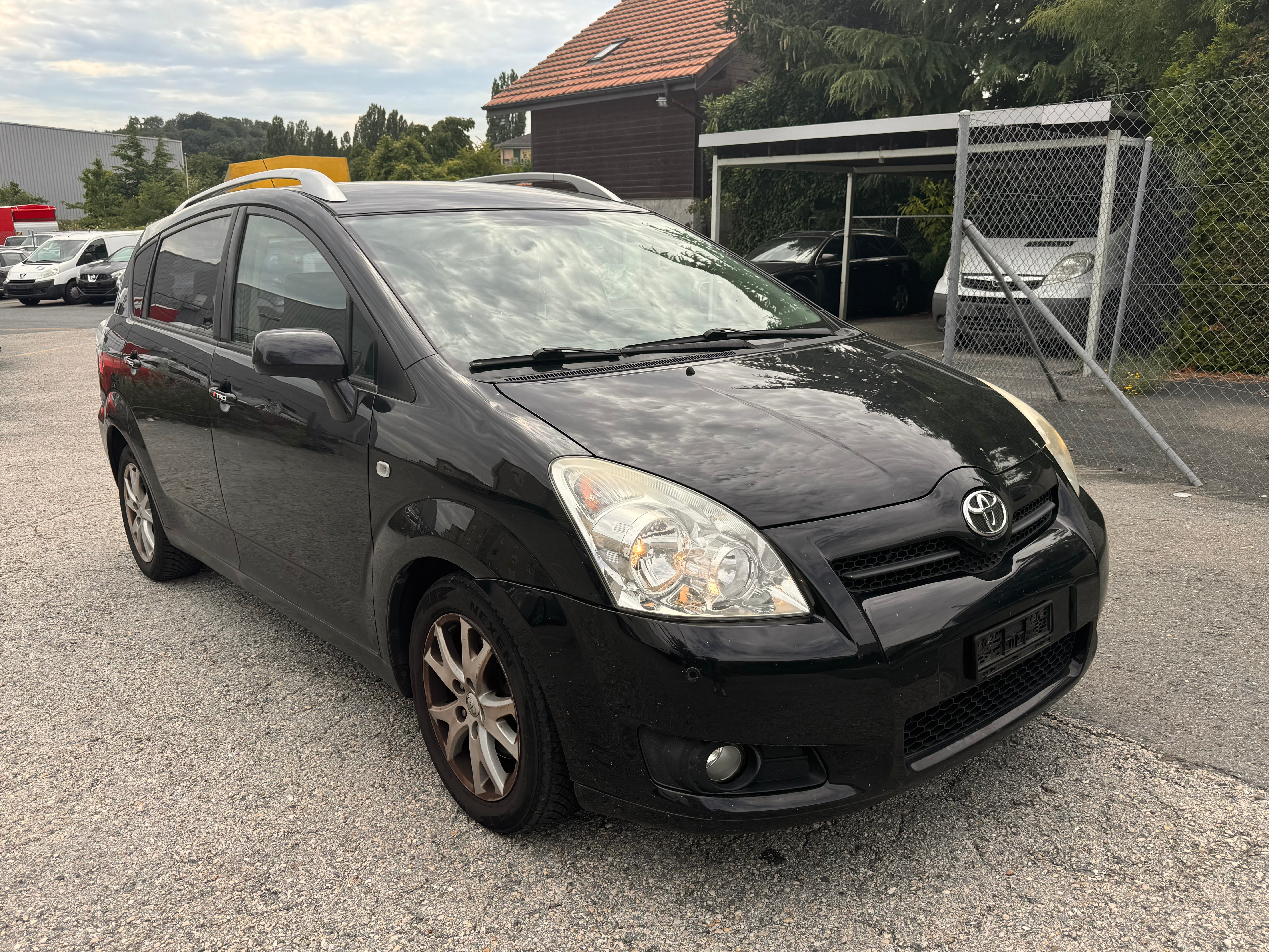 TOYOTA Corolla Verso 2.2 D-4D Linea Luna