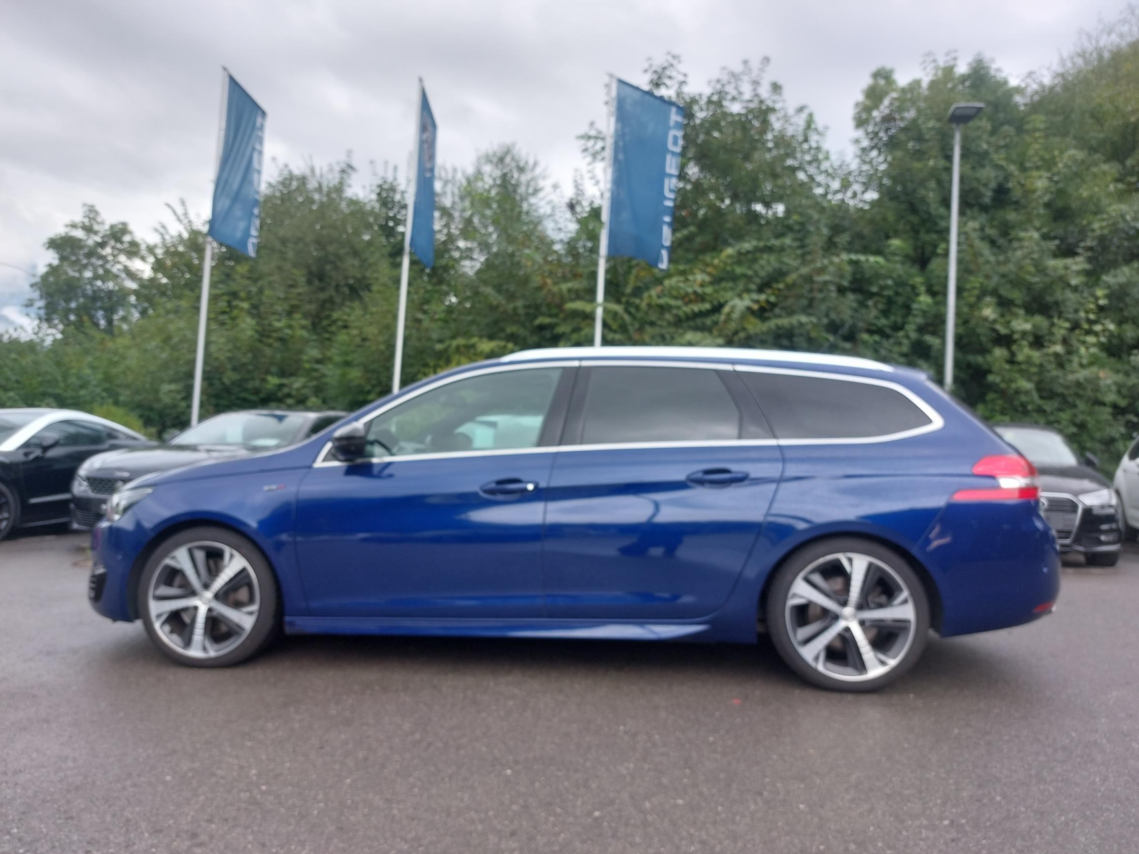 PEUGEOT 308 SW 2.0 BlueHDI GT Automatic