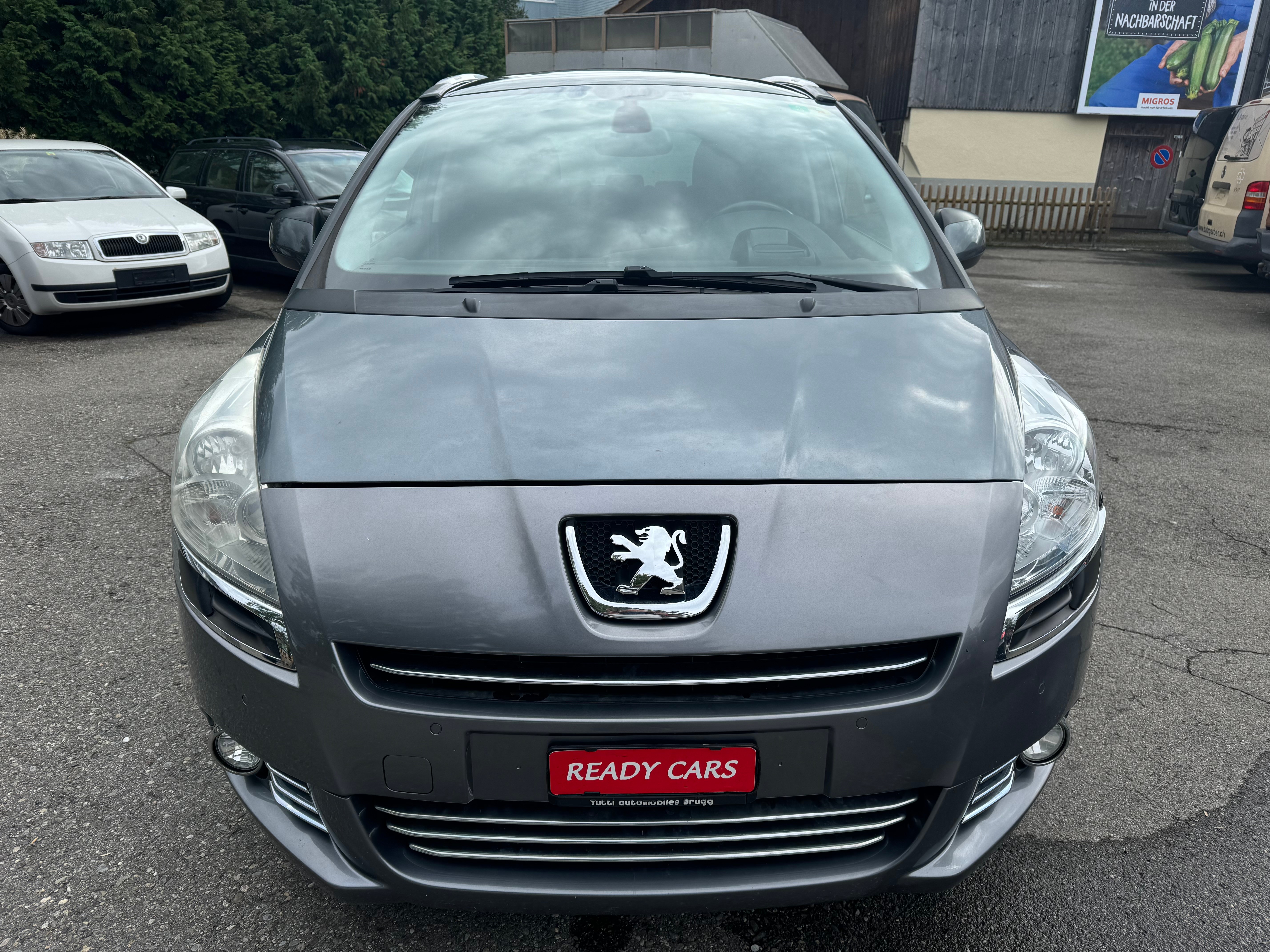 PEUGEOT 5008 1.6 16V T Sport Pack Automatic