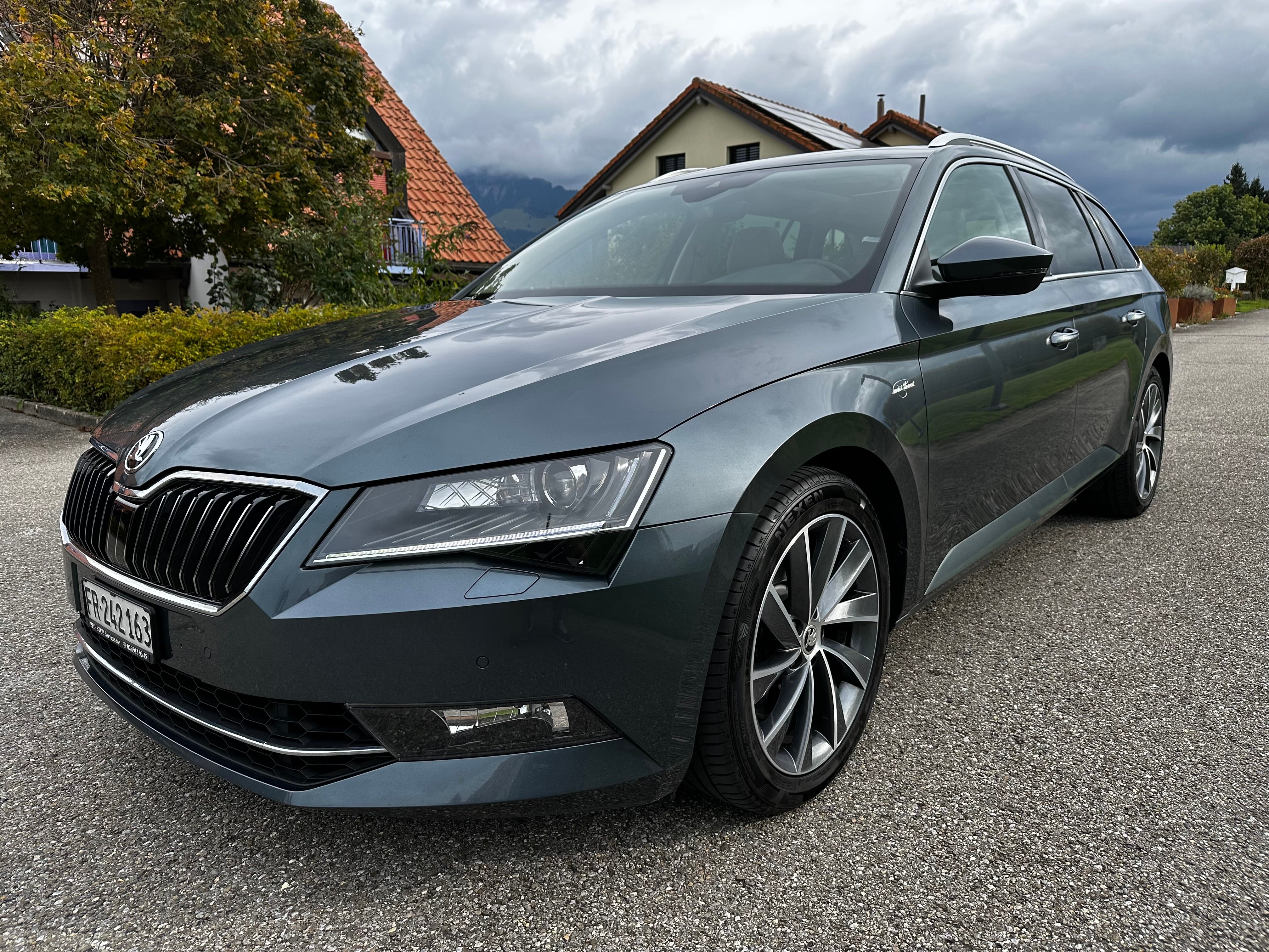 SKODA Superb Combi 2.0 TSI L&K DSG 4x4