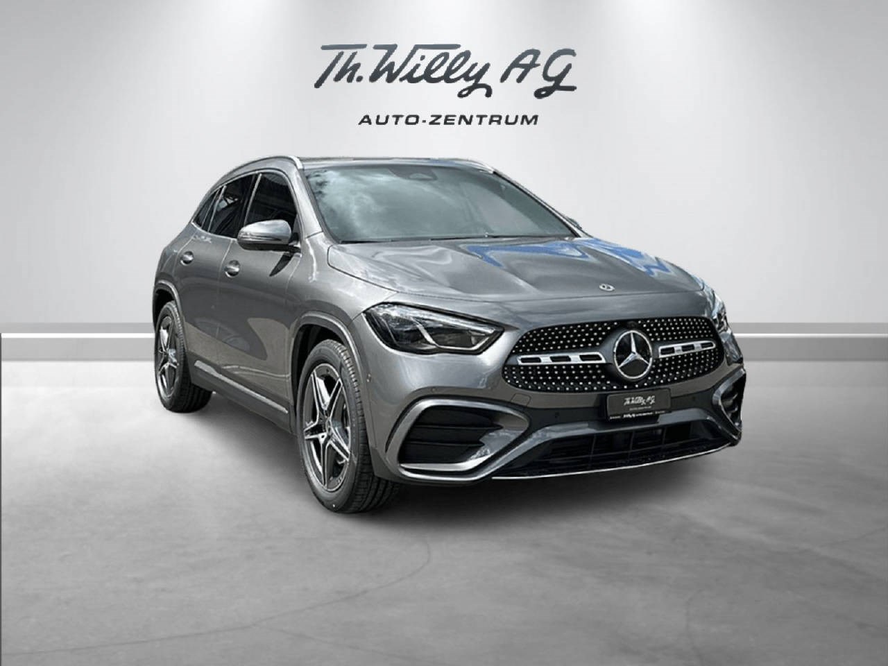 MERCEDES-BENZ GLA 250 Swiss Star AMG Line 4matic