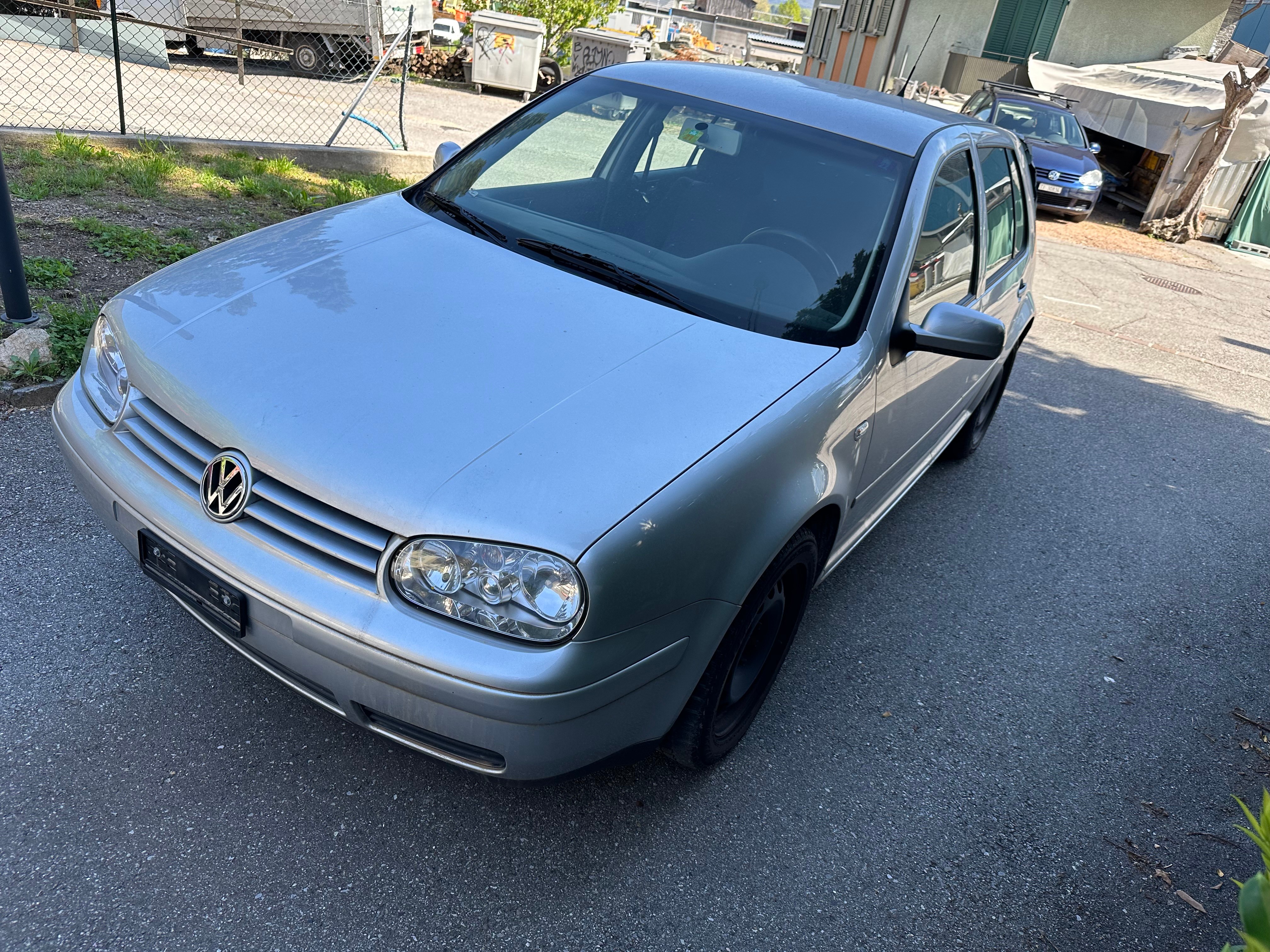 VW Golf 1.6 16V