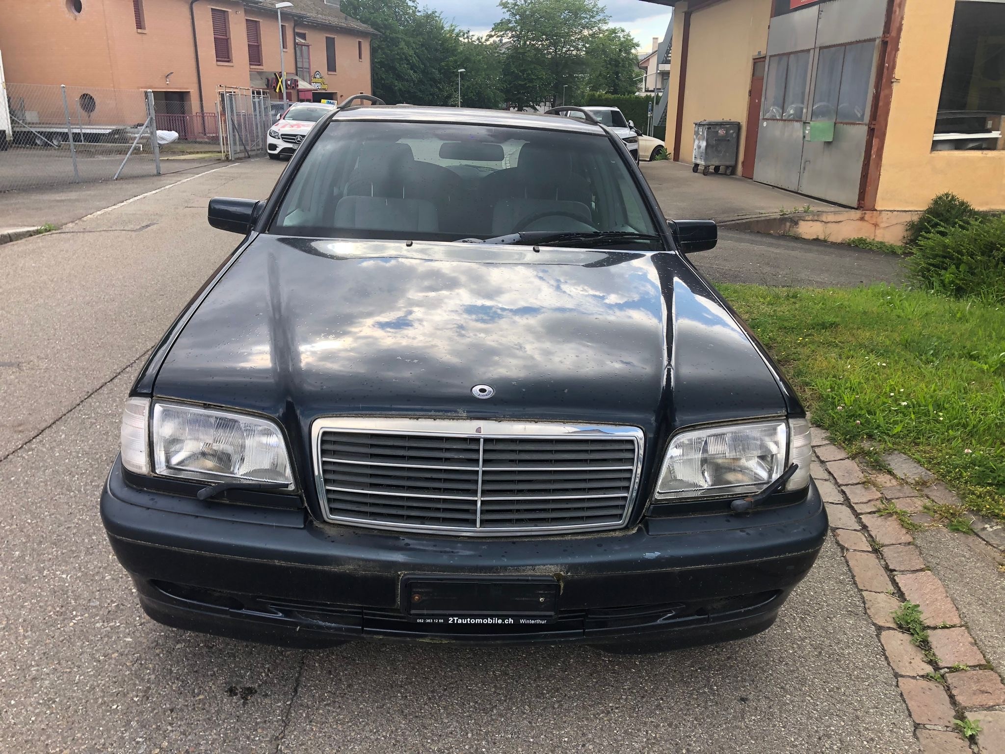 MERCEDES-BENZ C 250