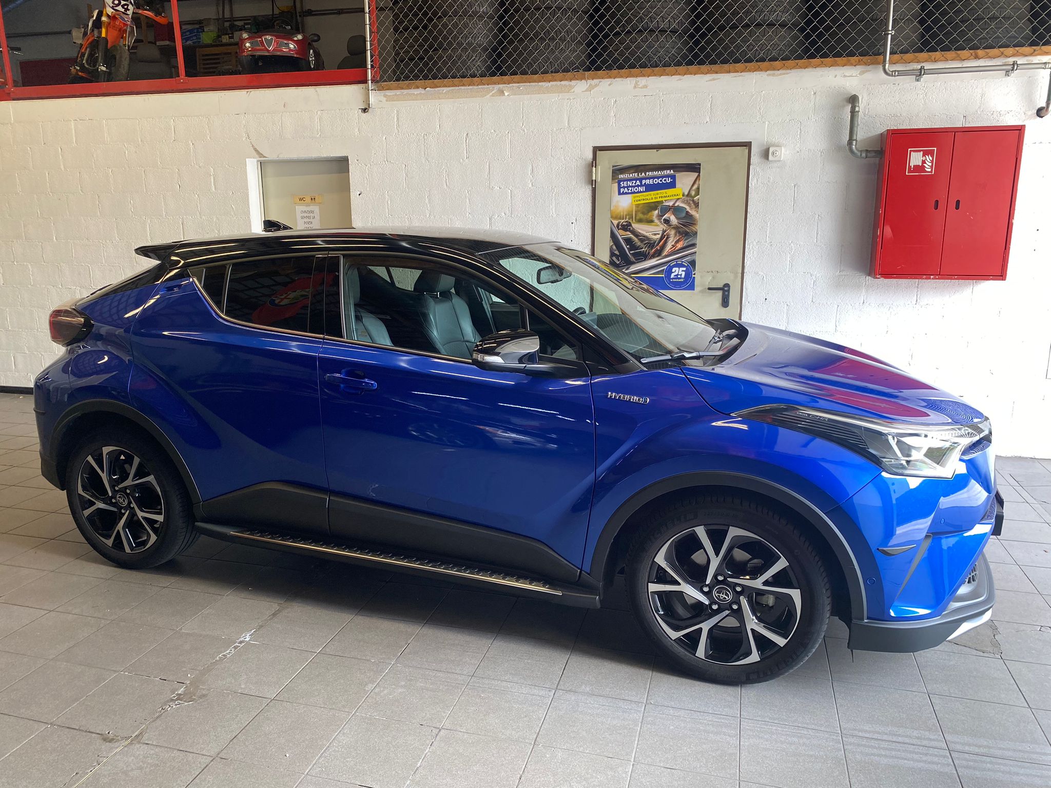 TOYOTA C-HR 1.8 HSD Limited CVT