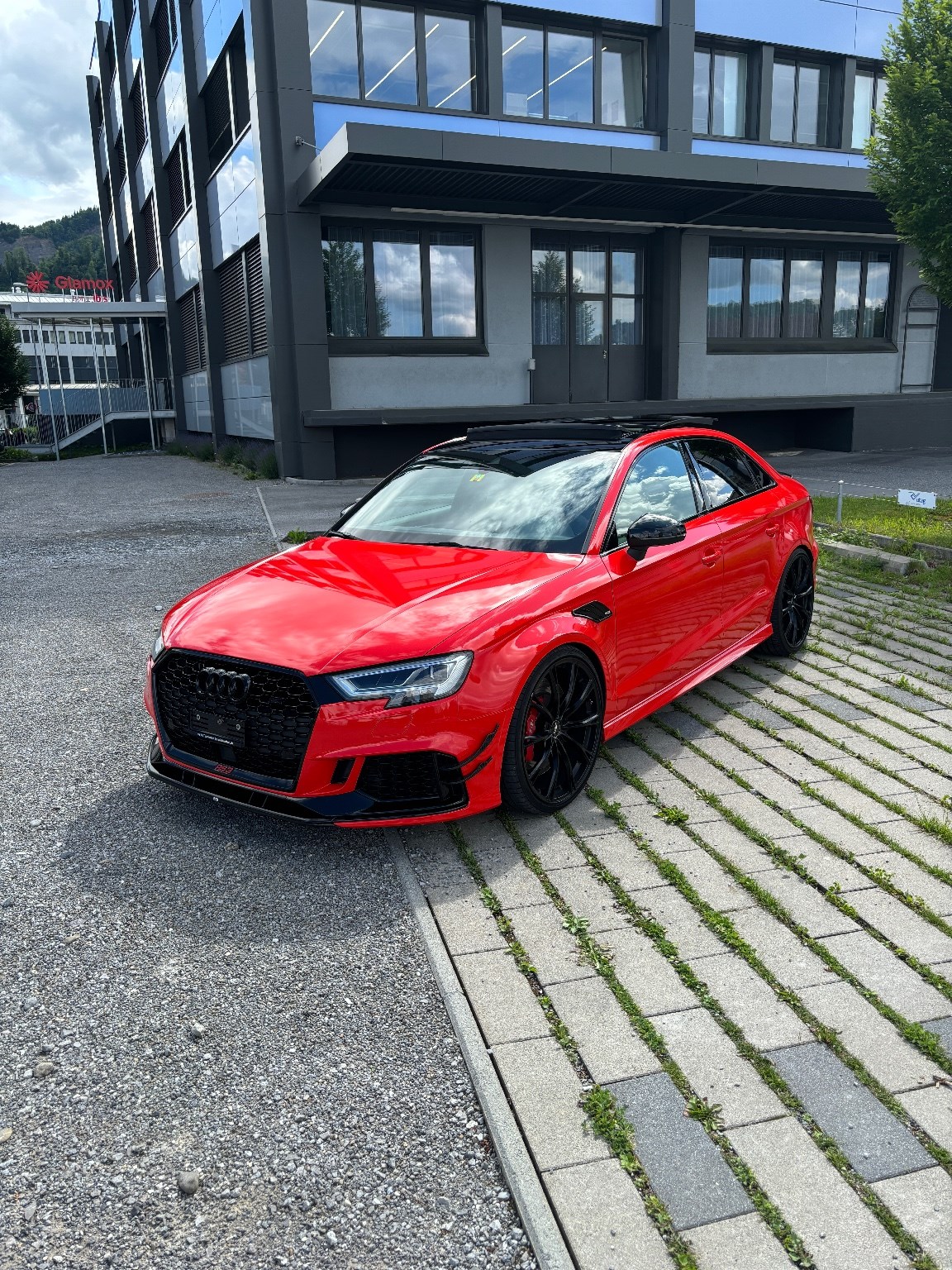 AUDI RS3 Limousine 2.5 TSI quattro S-tronic