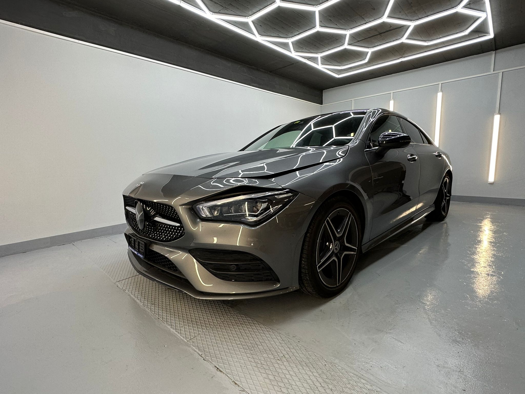 MERCEDES-BENZ CLA 200 AMG Line 7G-DCT