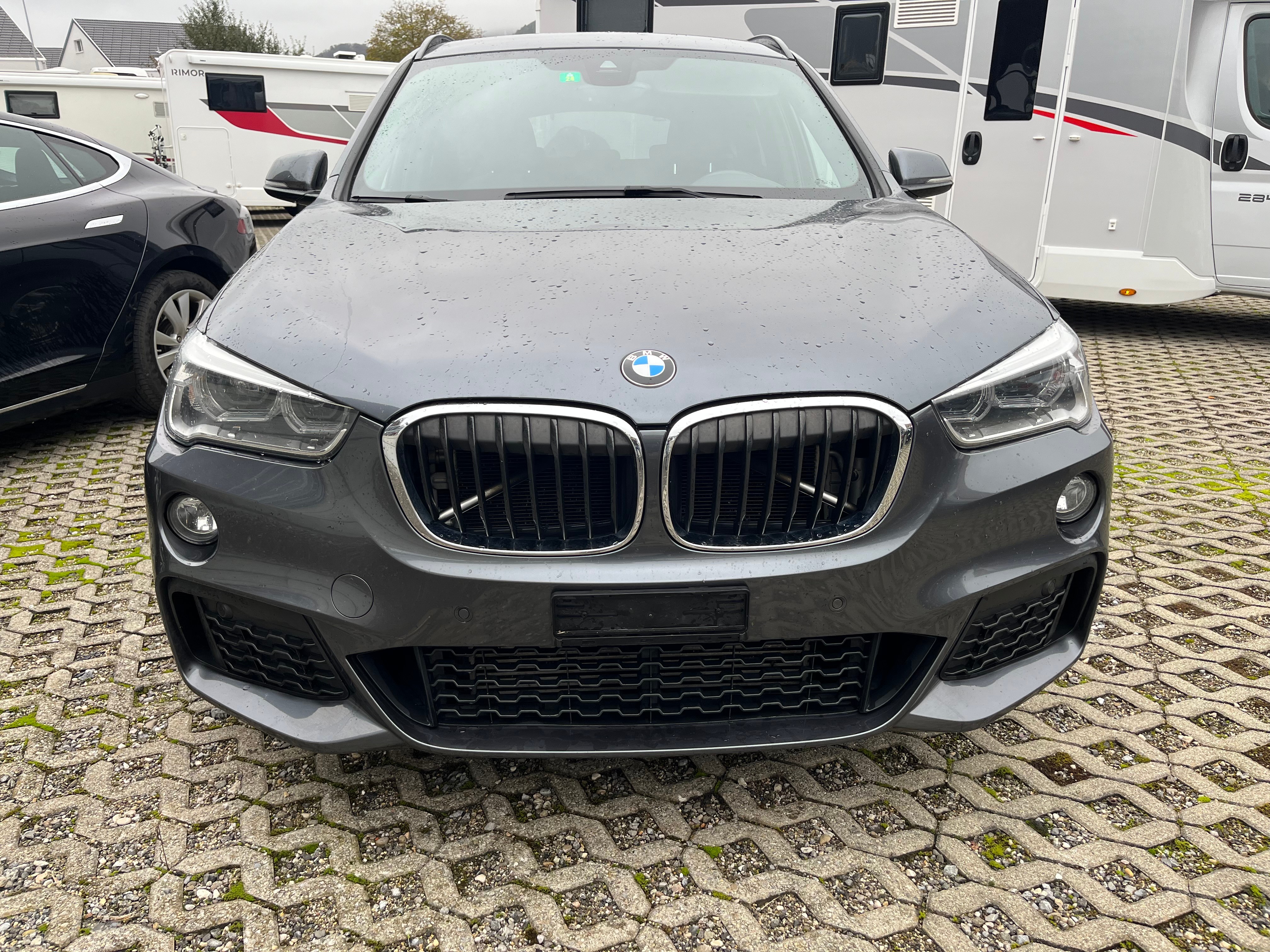 BMW X1 xDrive 25i M Sport Steptronic AUS ERSTER HAND Nur noch 11900