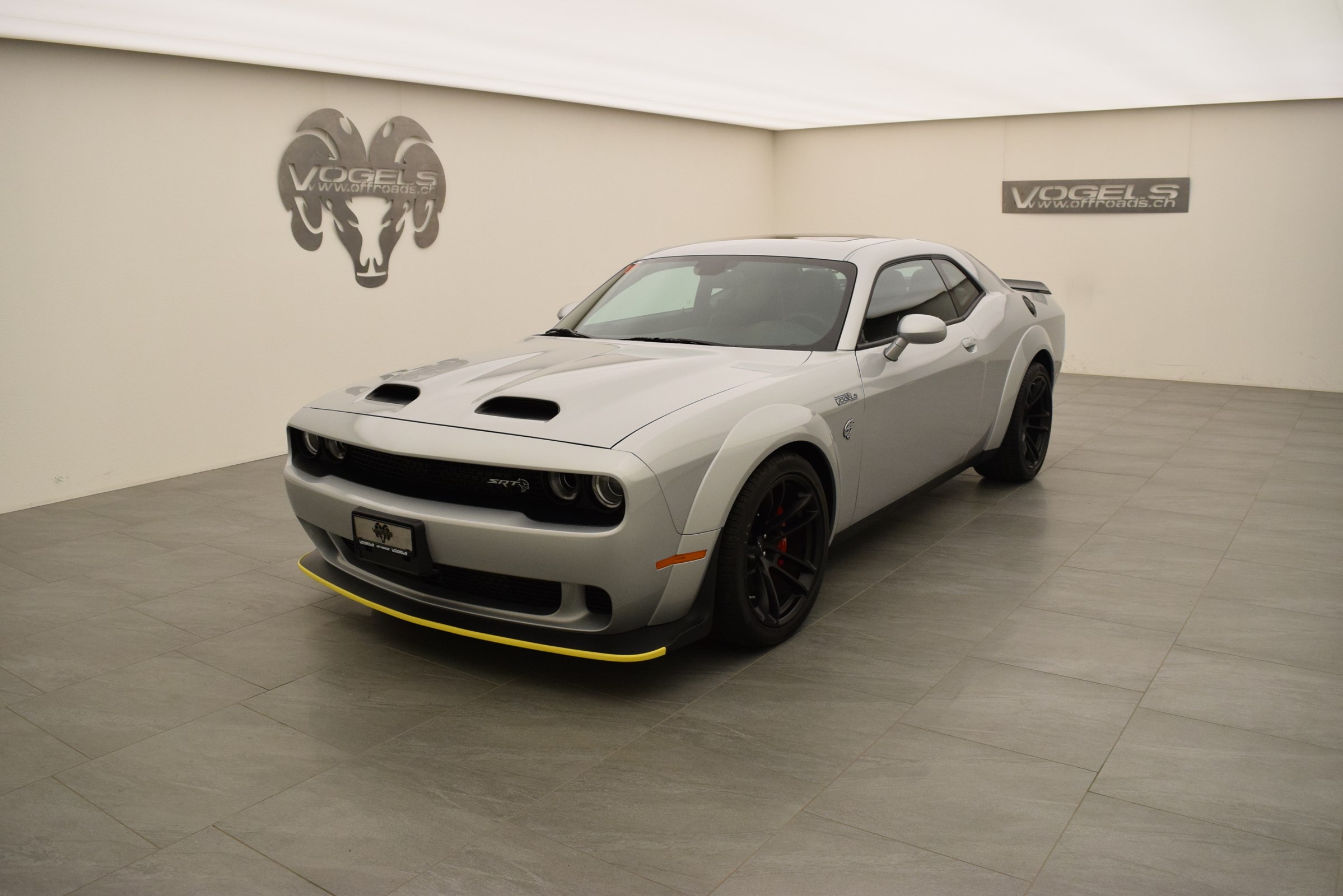 DODGE Challenger SRT Hellcat Widebody