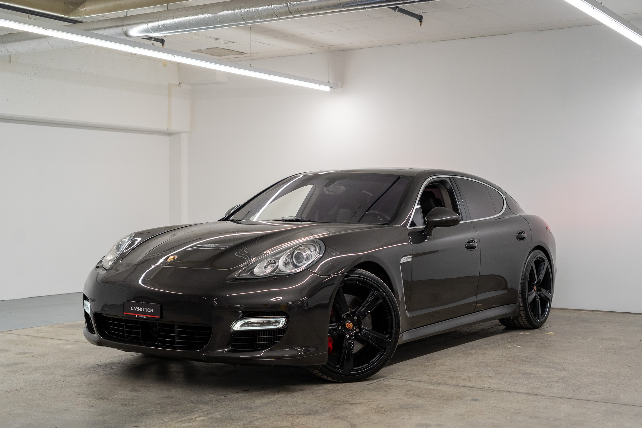 PORSCHE Panamera Turbo PDK