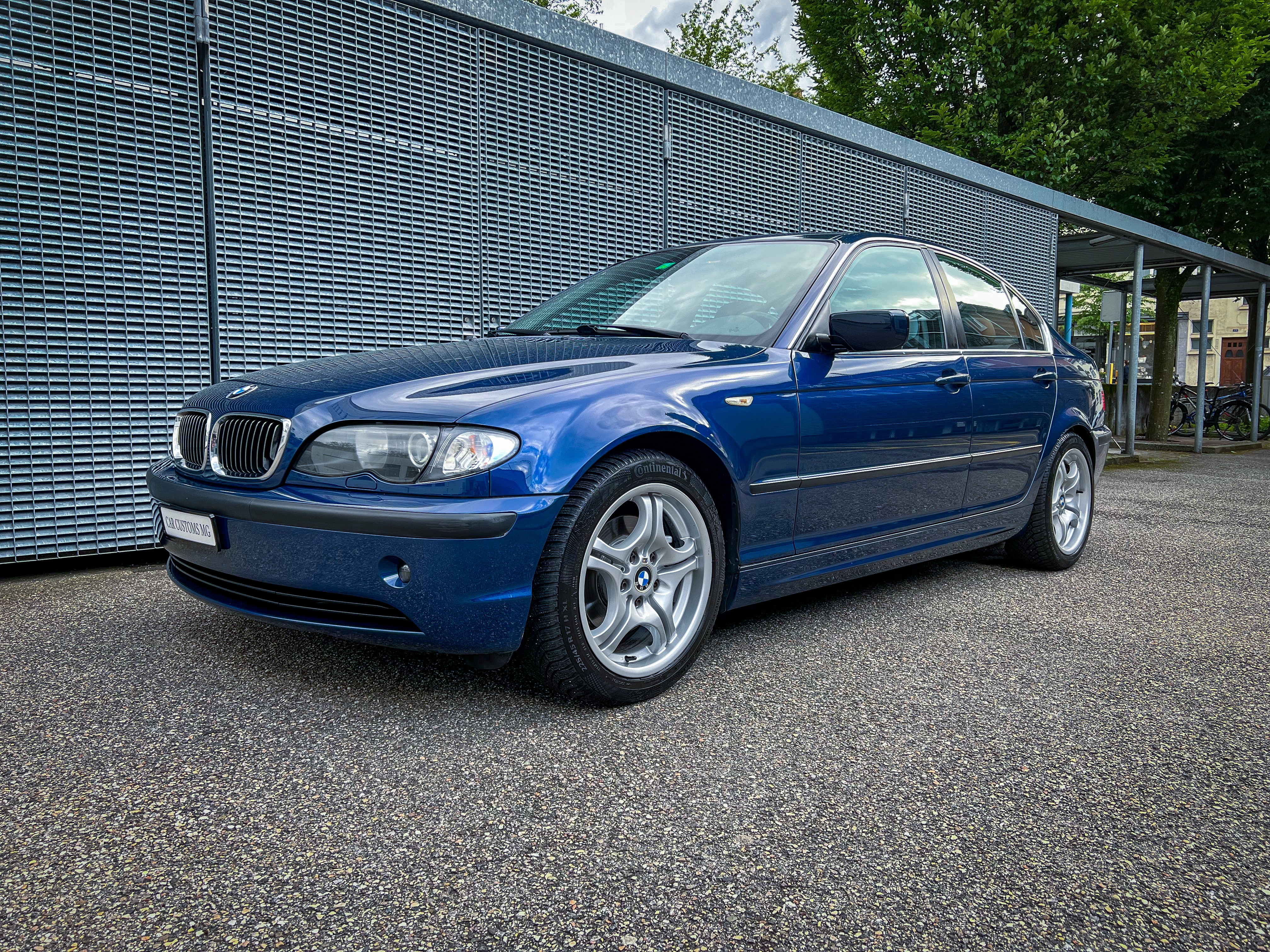 BMW 325i