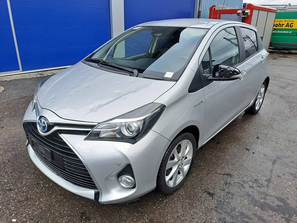 TOYOTA Yaris 1.5 VVT-i Hybrid Trend e-CVT