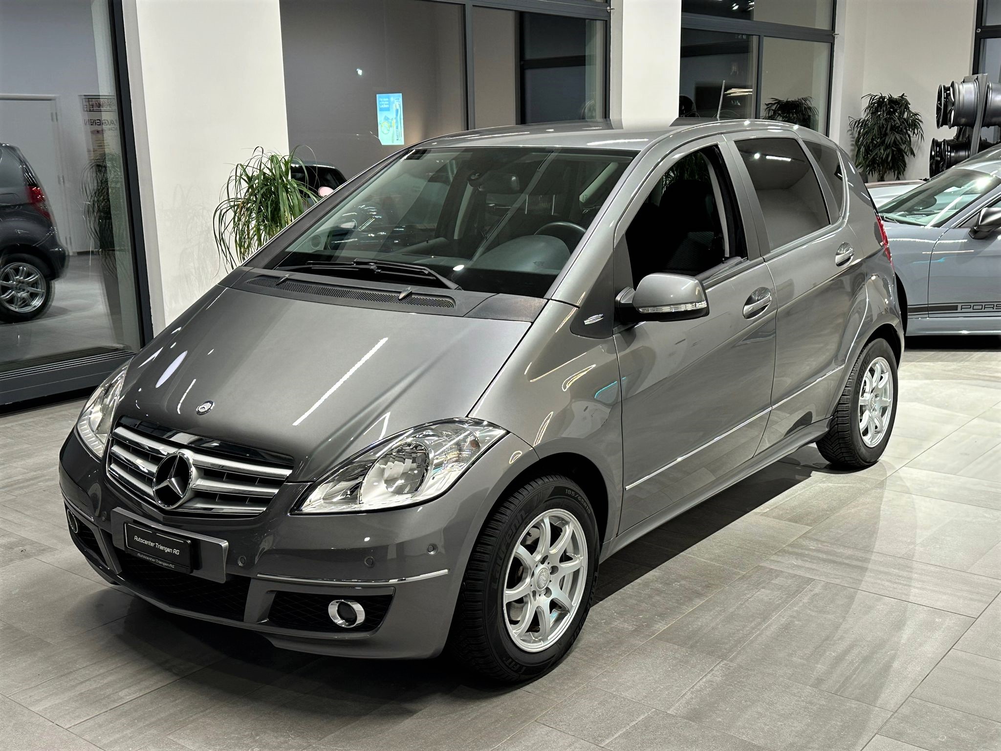 MERCEDES-BENZ A 180 Avantgarde Selection Autotronic