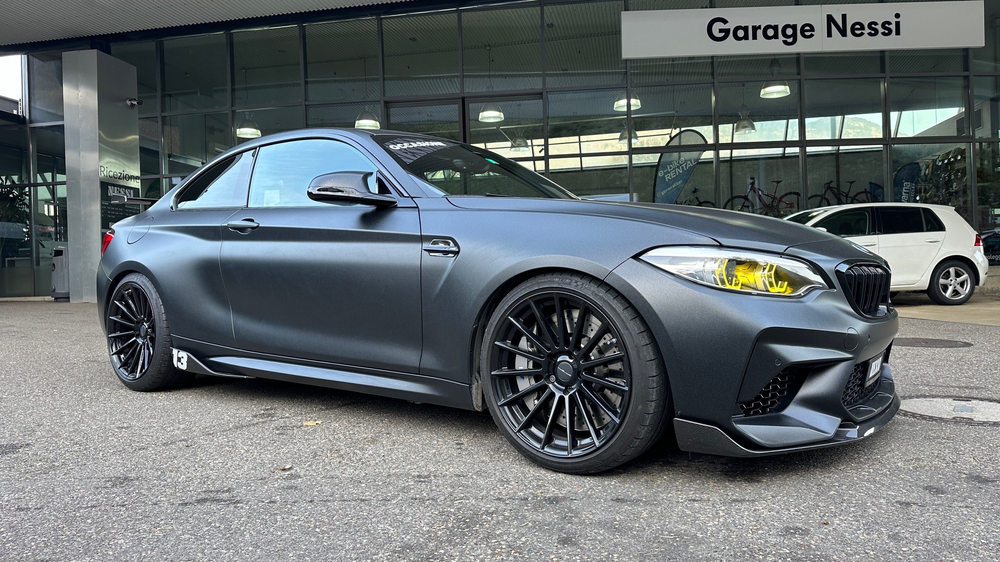 BMW M2 Competition Drivelogic