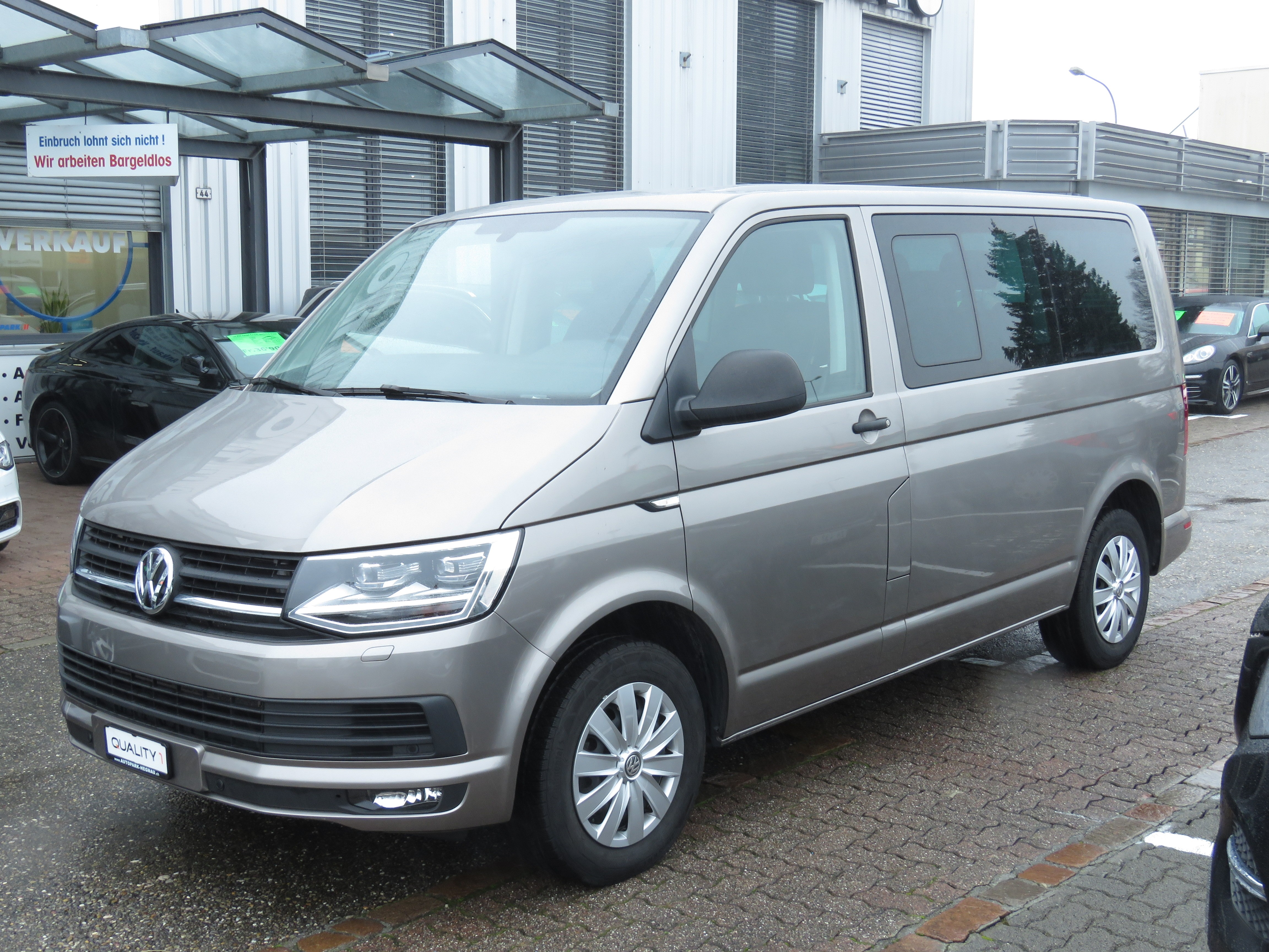 VW T6 Multivan 2.0 TDI Trendline DSG (Automat)