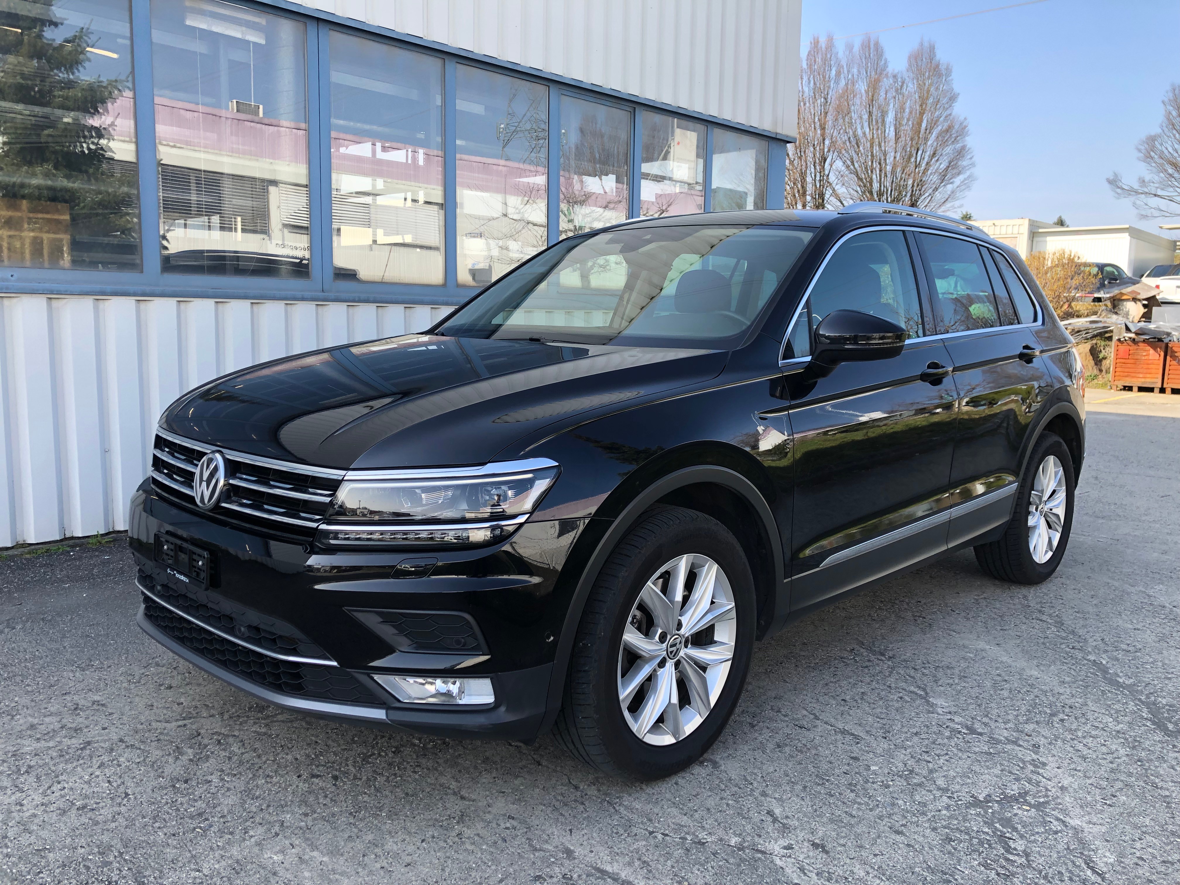 VW Tiguan 2.0TSI Sound 4Motion DSG (27)