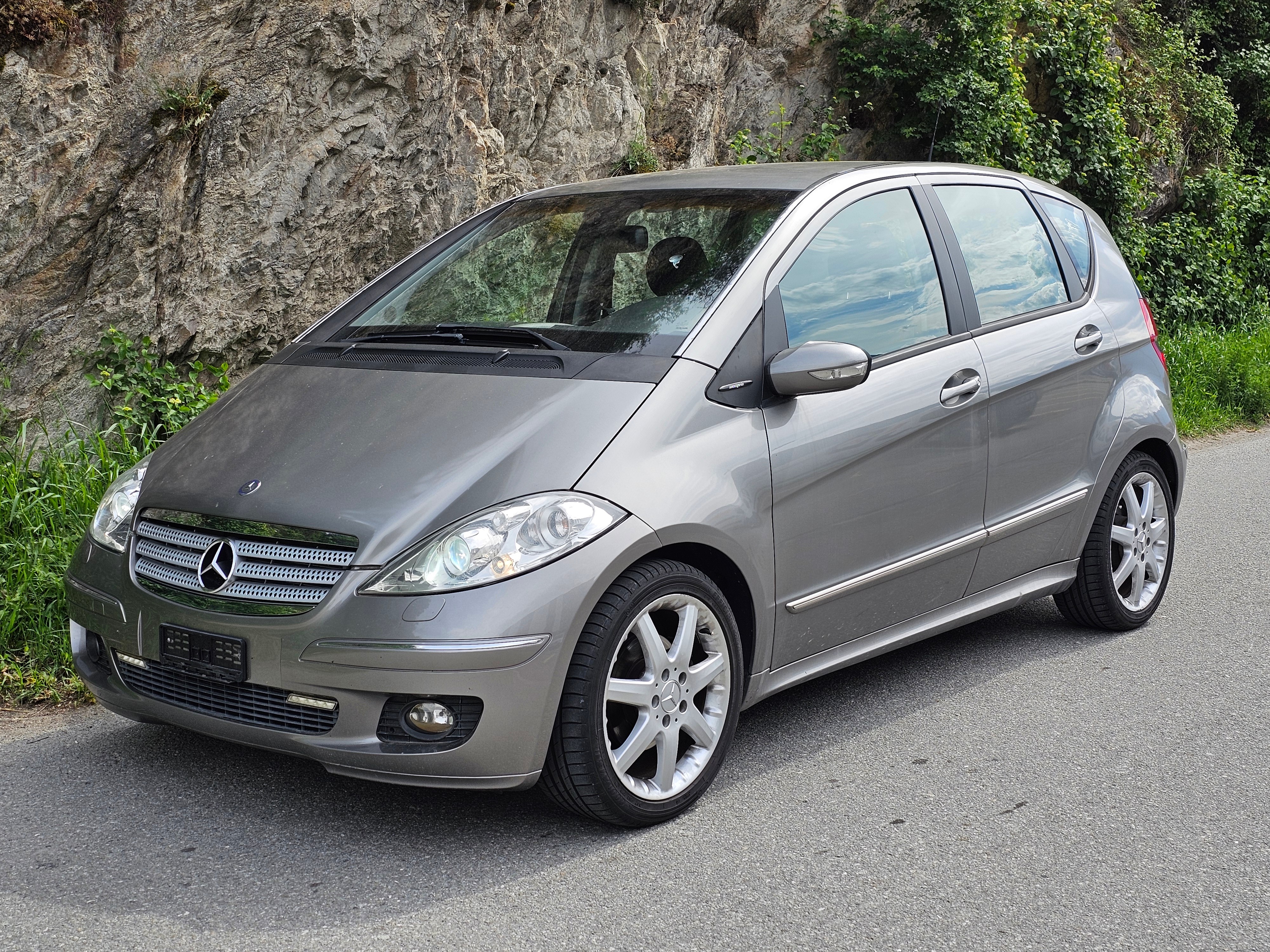 MERCEDES-BENZ A 200 Avantgarde