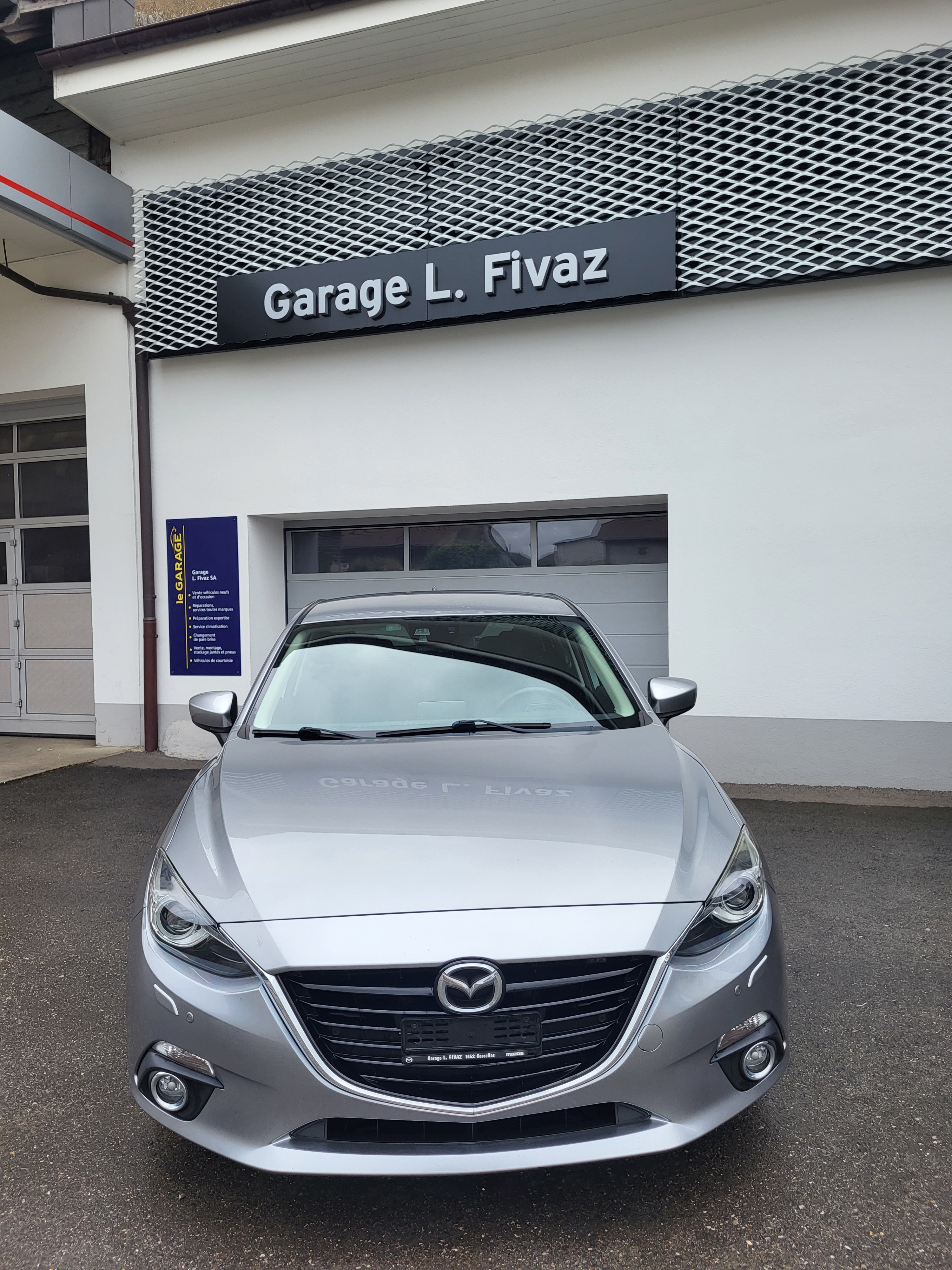 MAZDA 3 2.0 16V Revolution