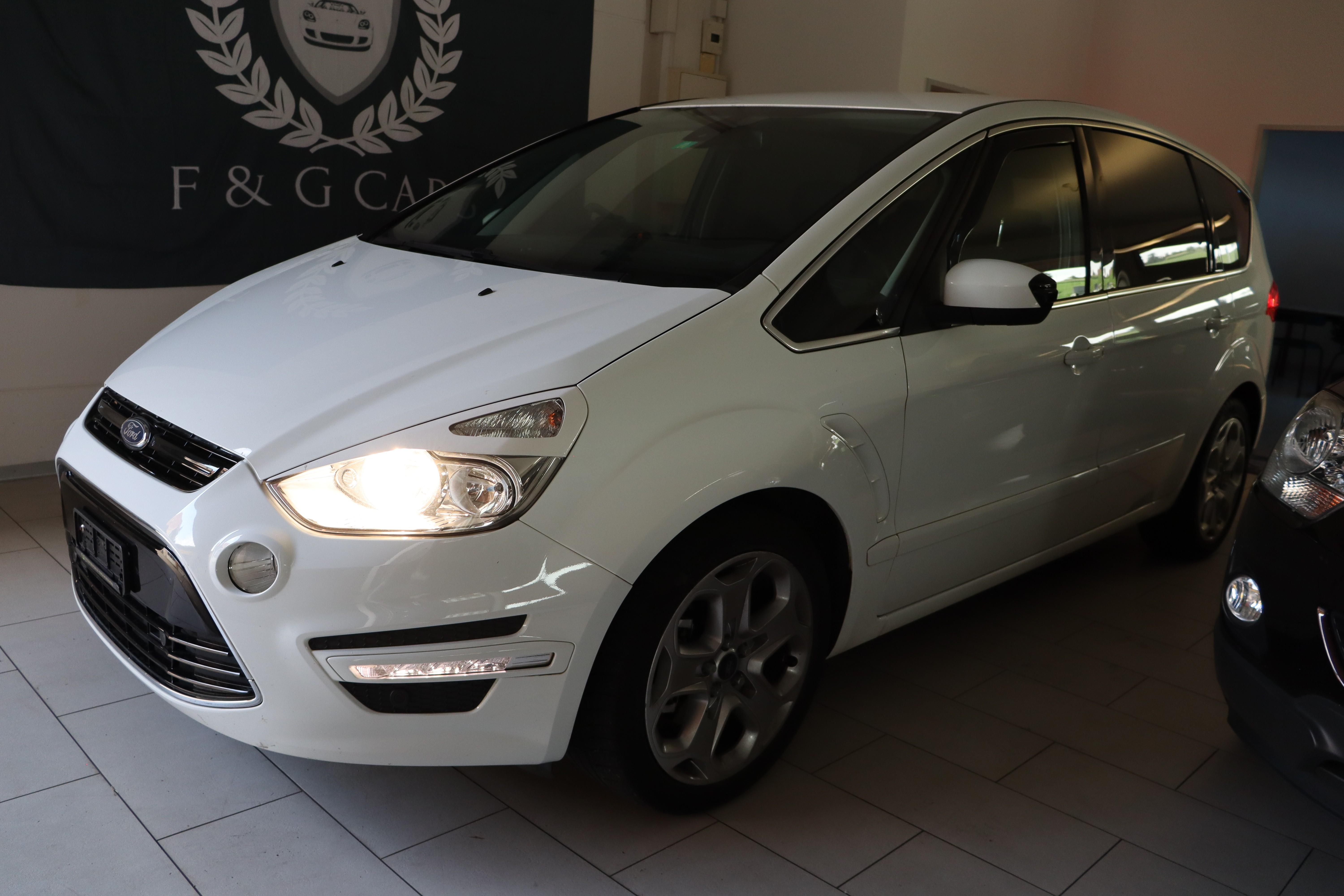 FORD S-Max 2.0 TDCi Family Edition PowerShift