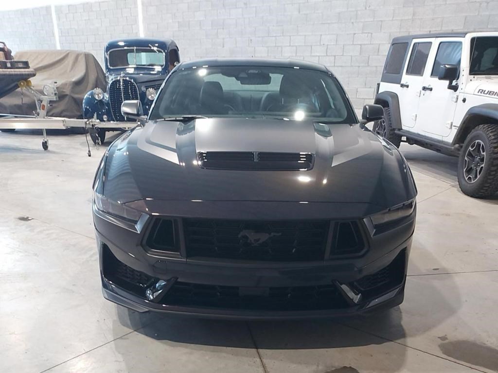 FORD MUSTANG GT Dark Horse Premium