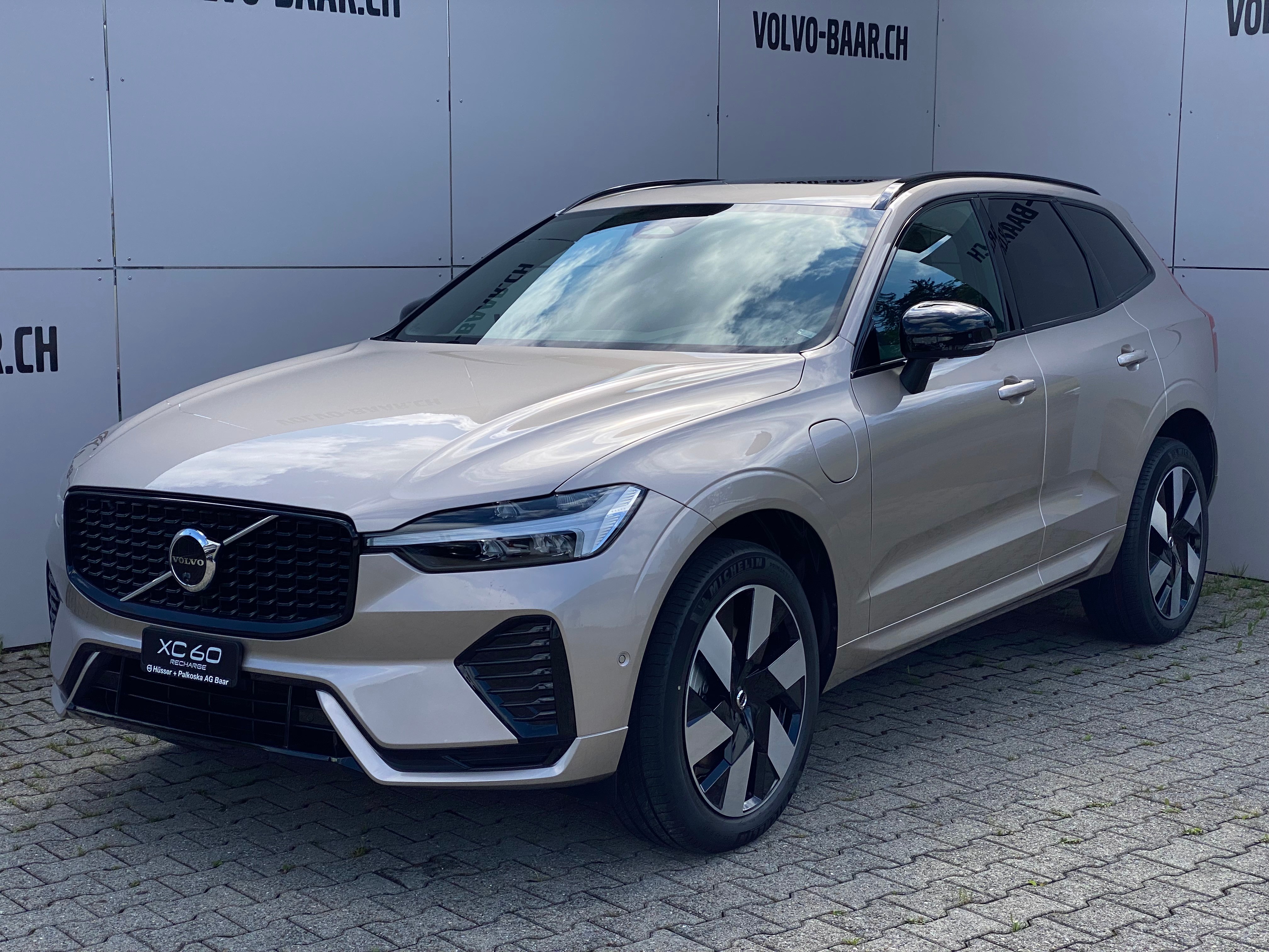 VOLVO XC60 2.0 T6 TE Plus Dark eAWD