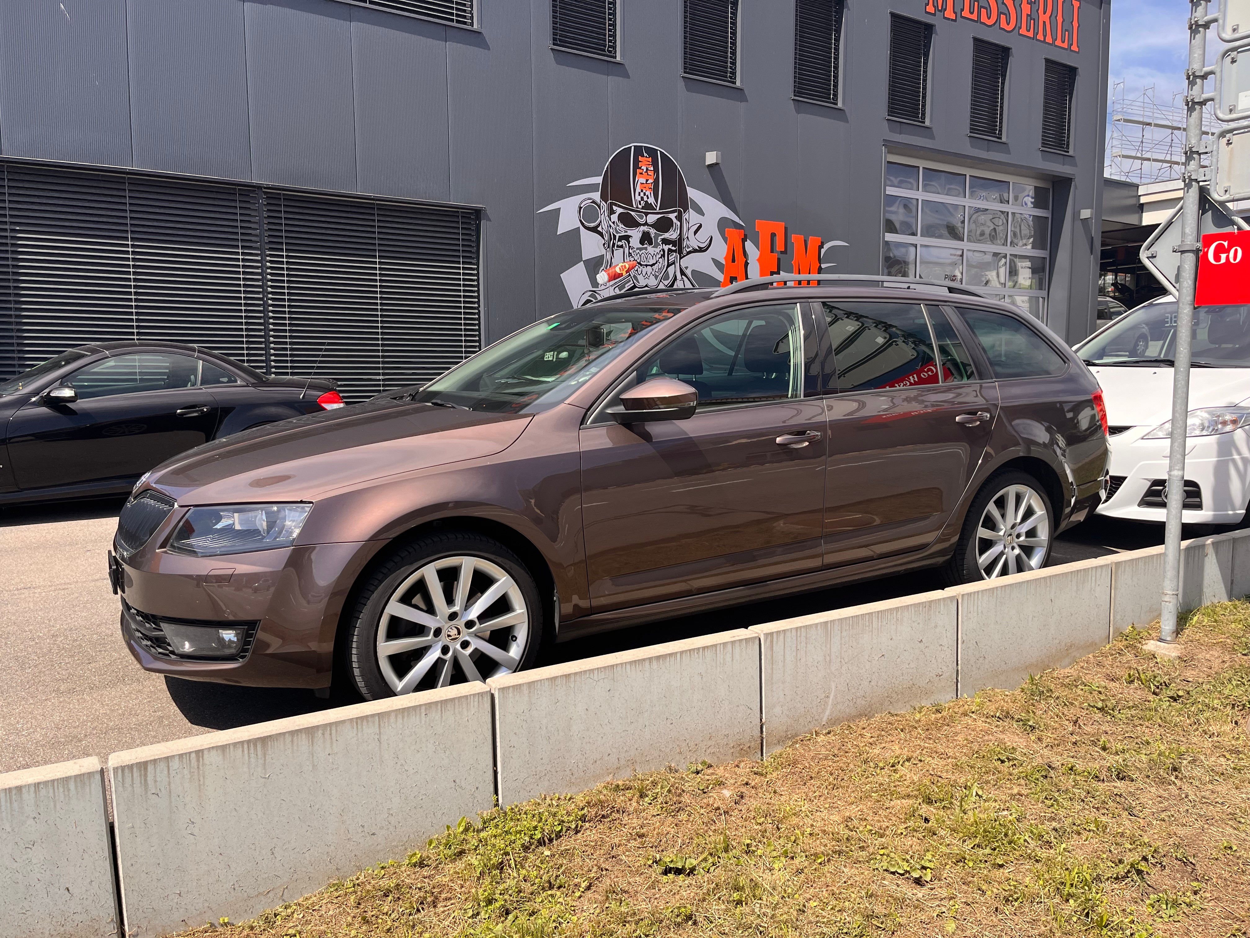 SKODA Octavia Combi 1.8 TSI Ambition 4x4 DSG