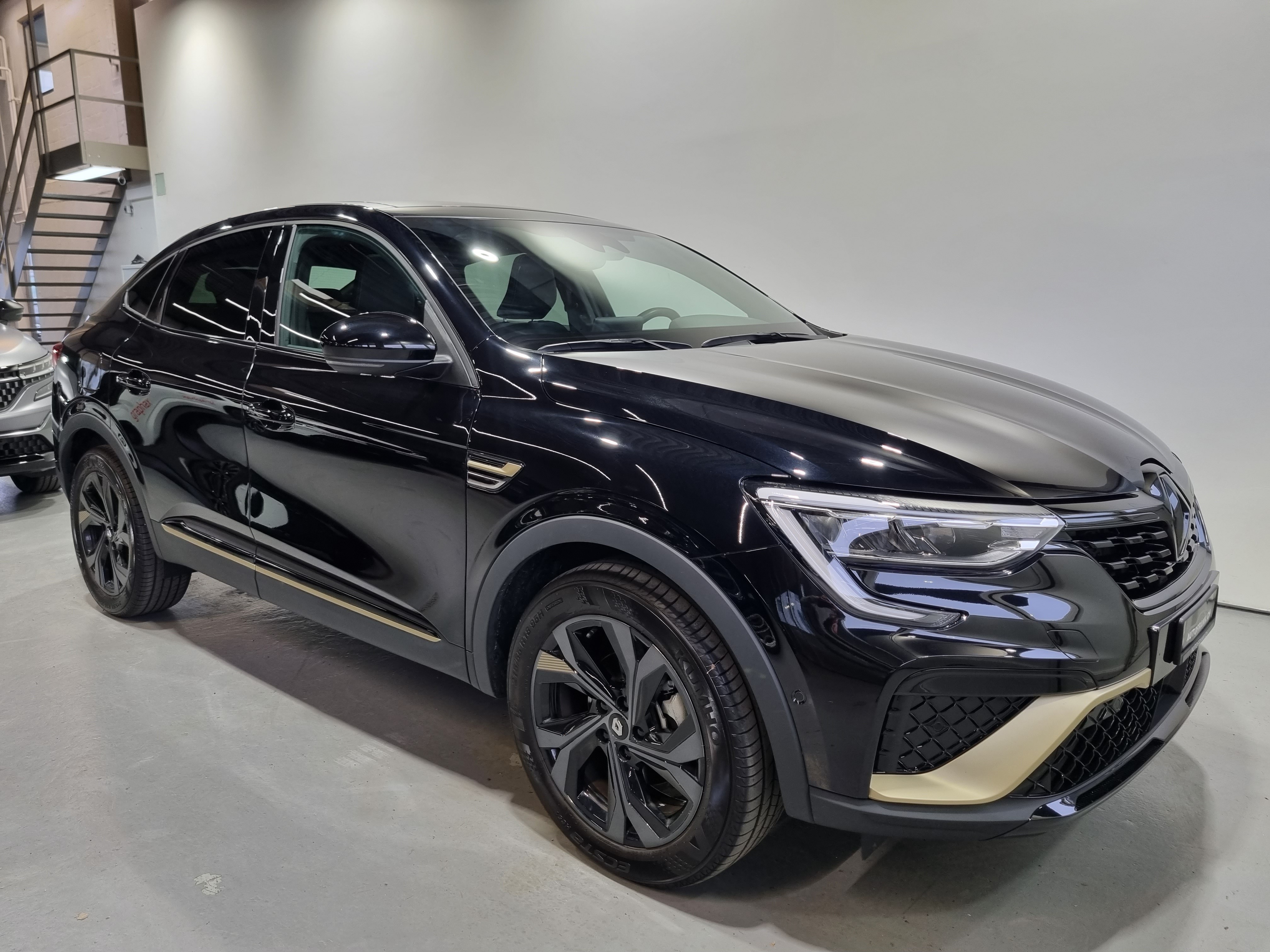 RENAULT Arkana 1.6 E-Tech Engineered