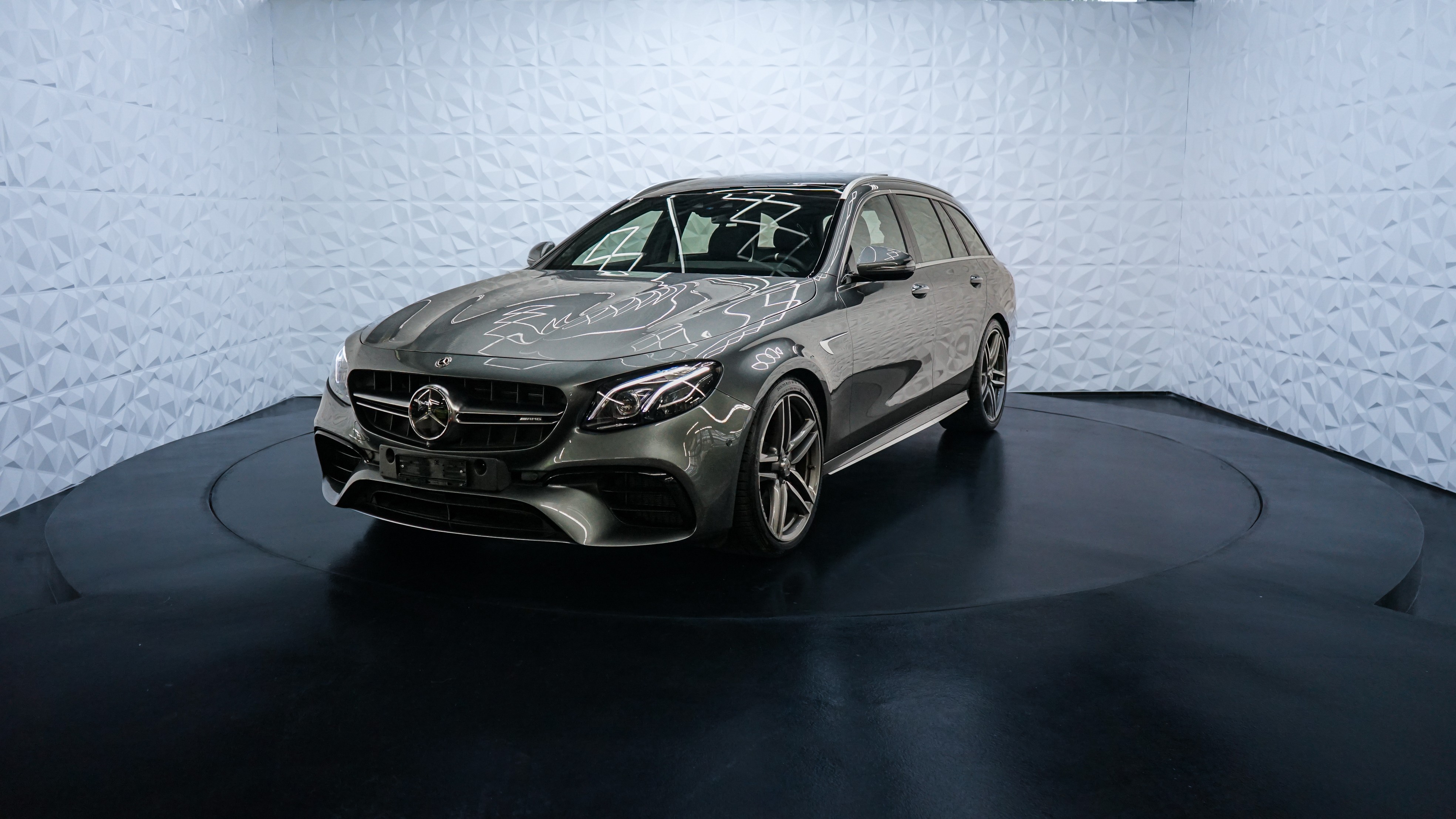 MERCEDES-BENZ E 63 AMG S 4 Matic 9G-Tronic