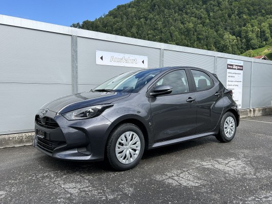 TOYOTA Yaris 1.5 Comfort e-CVT