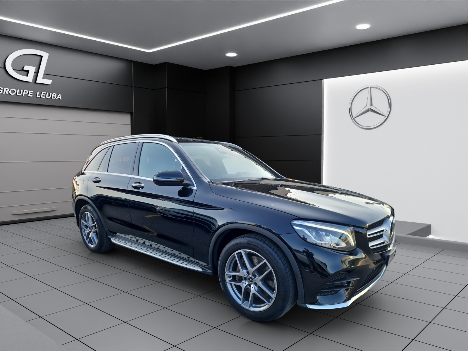 MERCEDES-BENZ GLC 250 AMG Line 4Matic