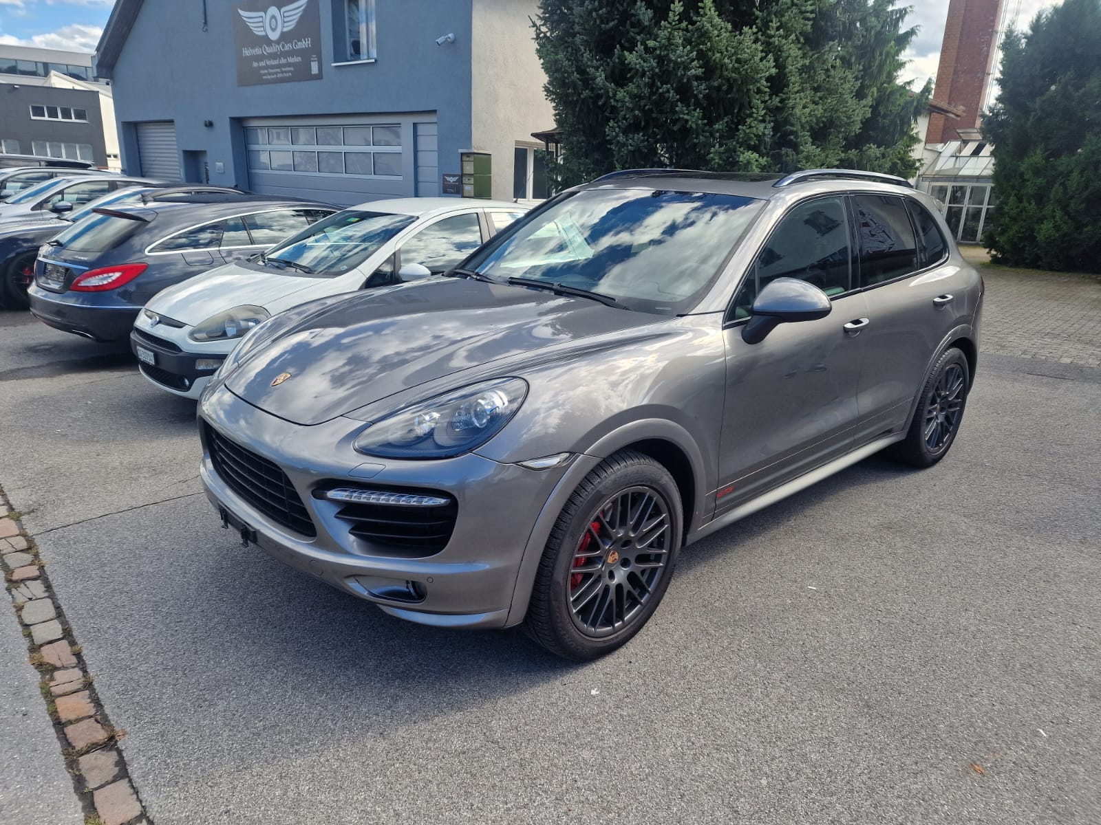 PORSCHE Cayenne GTS