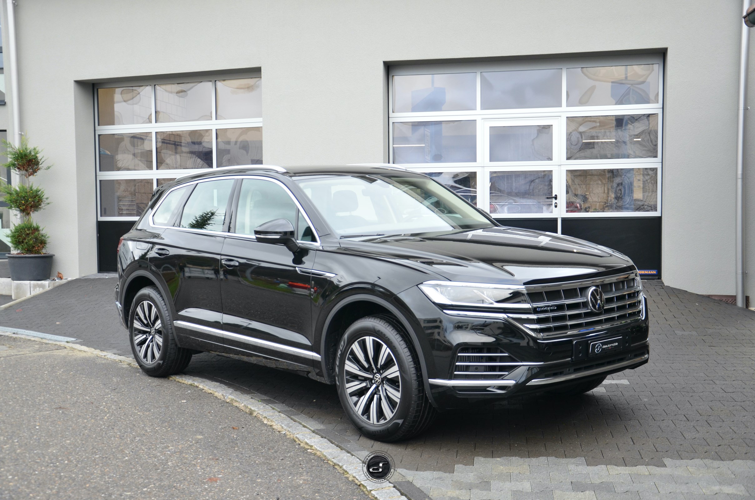 VW Touareg 3.0 TSI eHybrid Atmosphere Tiptronic