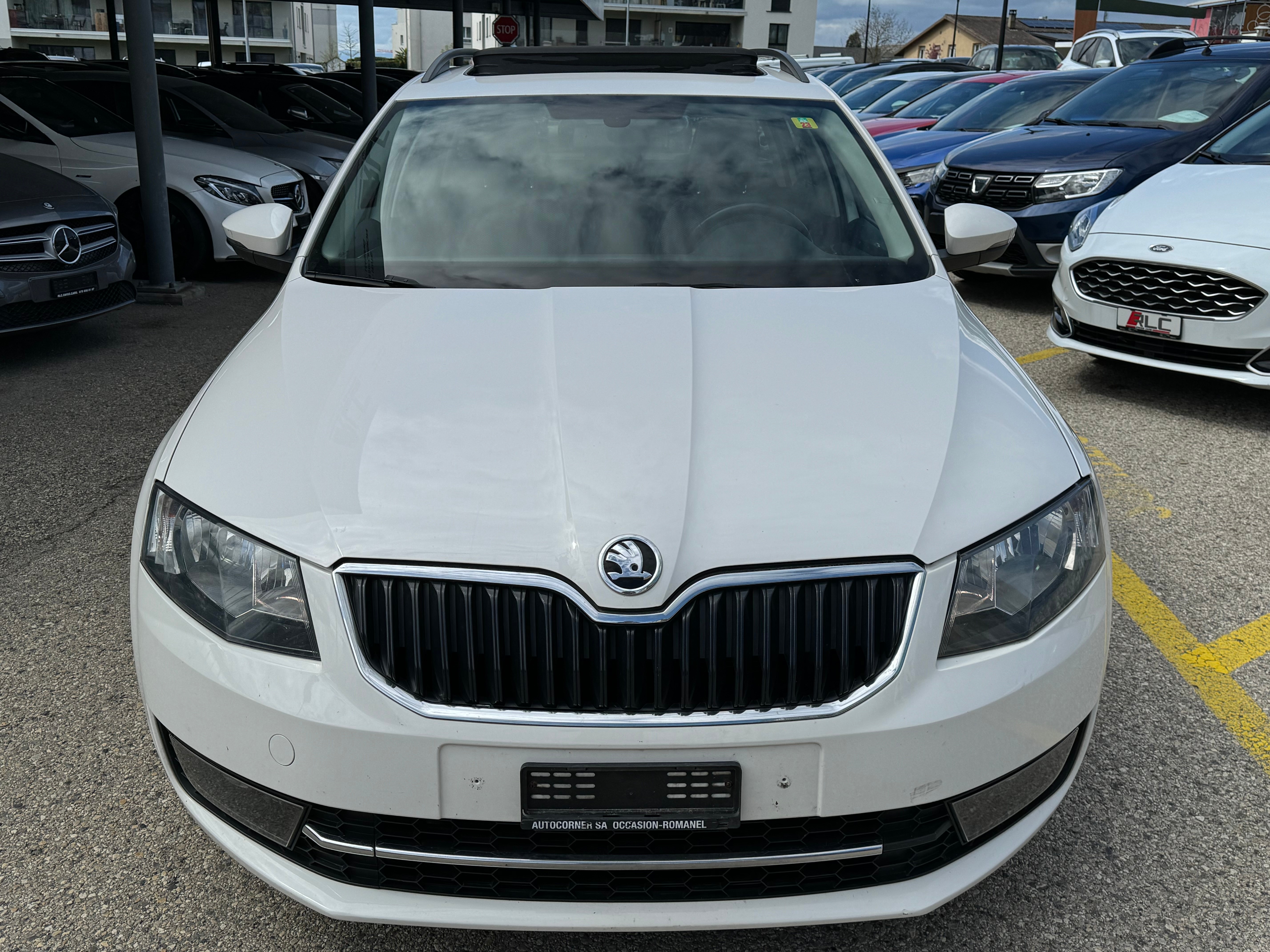 SKODA Octavia Combi 1.4 TSI Fresh DSG