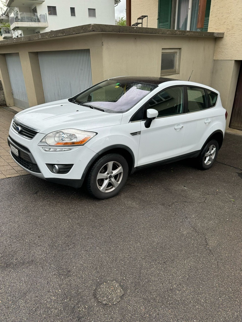 FORD KUGA